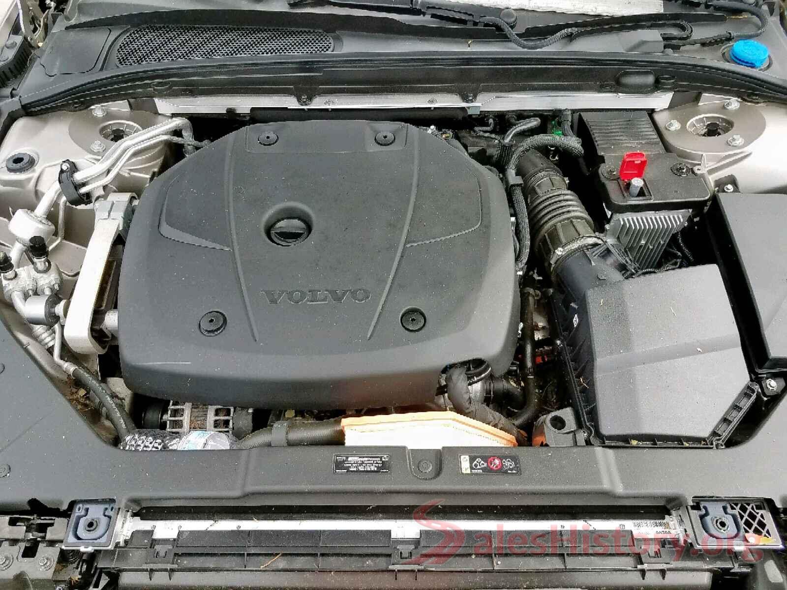 7JRA22TL1KG000715 2019 VOLVO S60