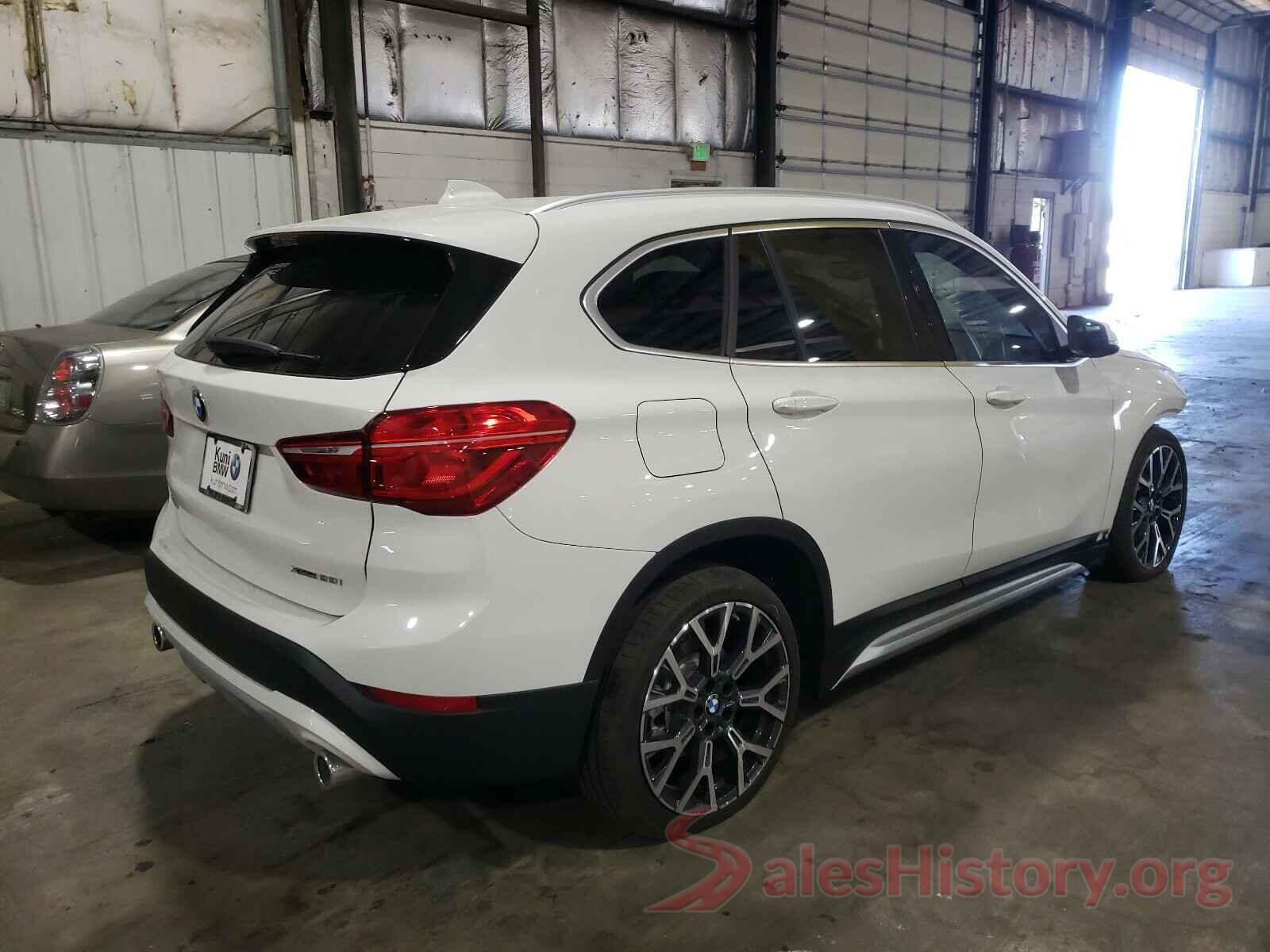 WBXJG9C00M5S76626 2021 BMW X1