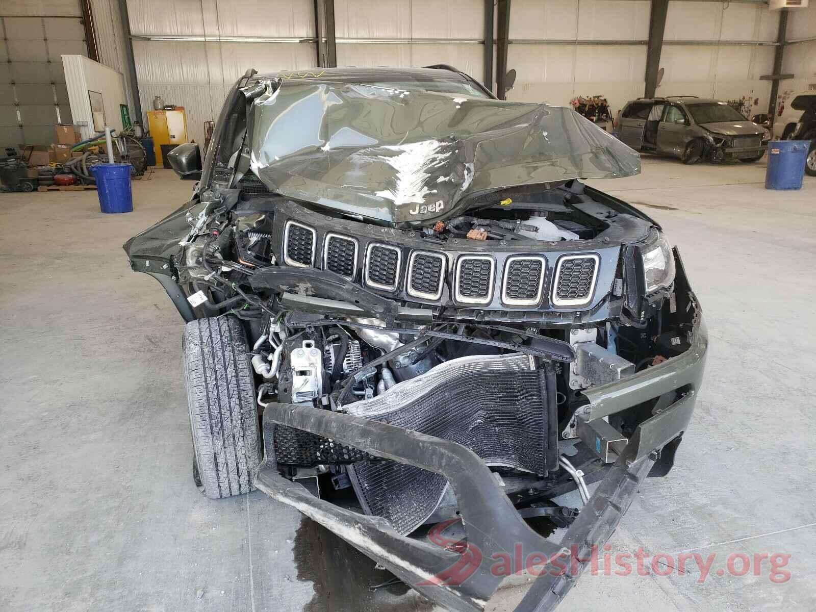 3C4NJDBB0JT434268 2018 JEEP COMPASS