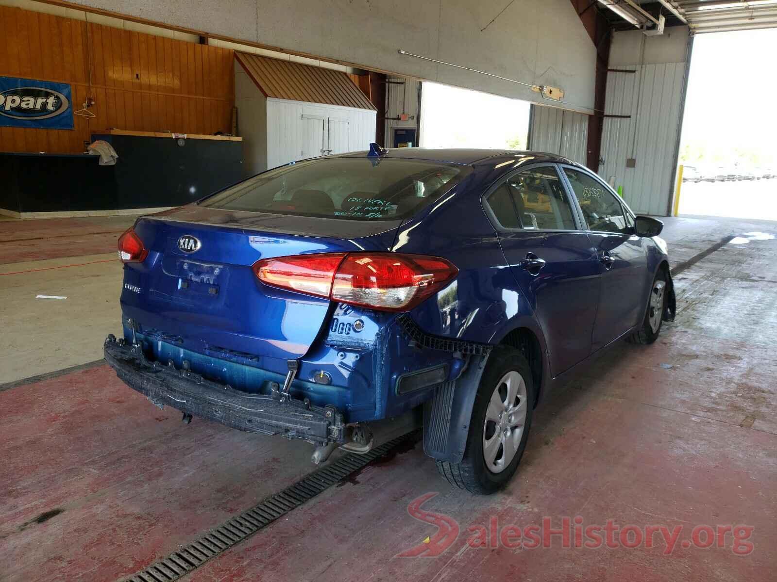 3KPFK4A70JE213062 2018 KIA FORTE