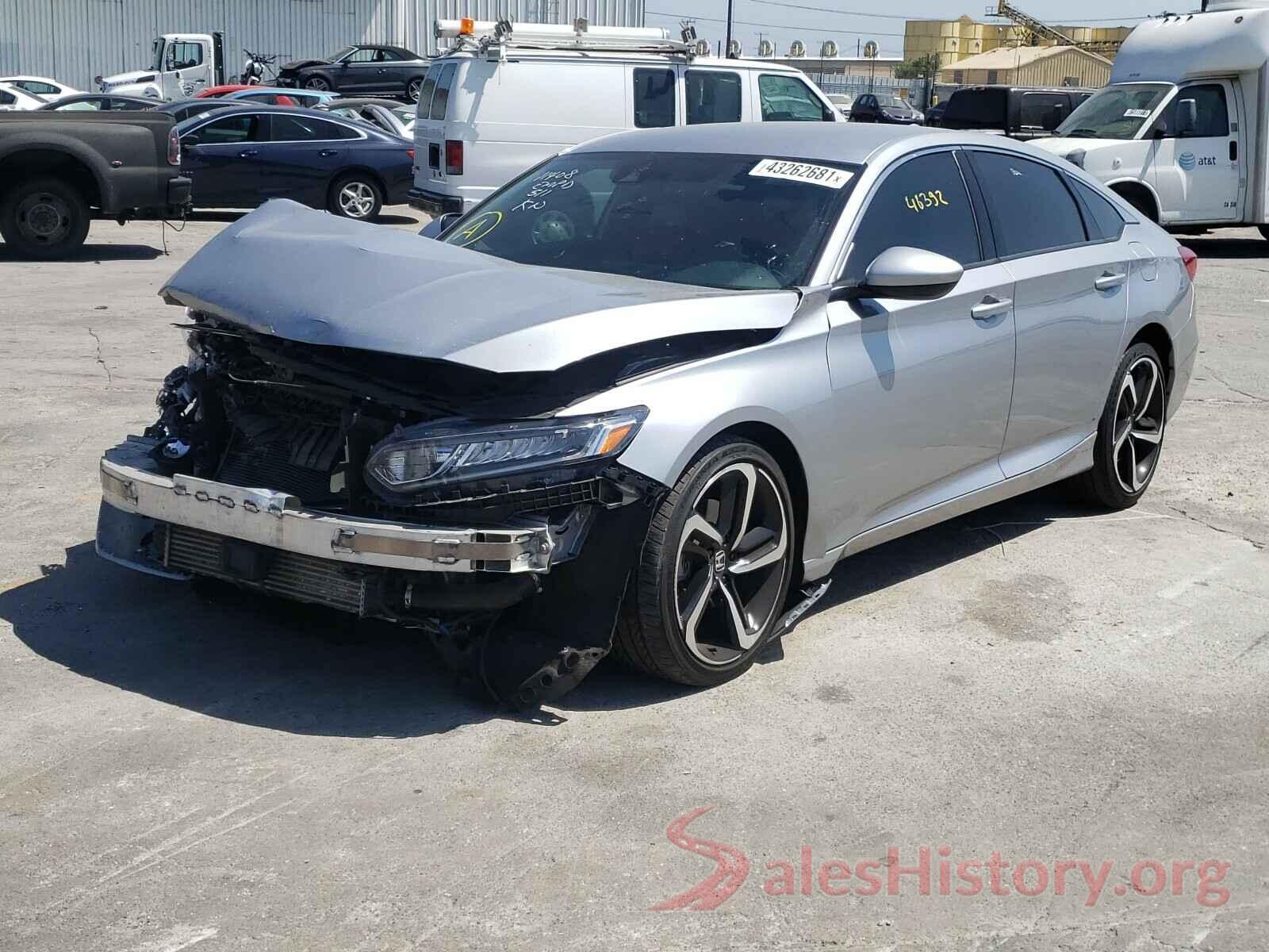 1HGCV1F35JA125885 2018 HONDA ACCORD