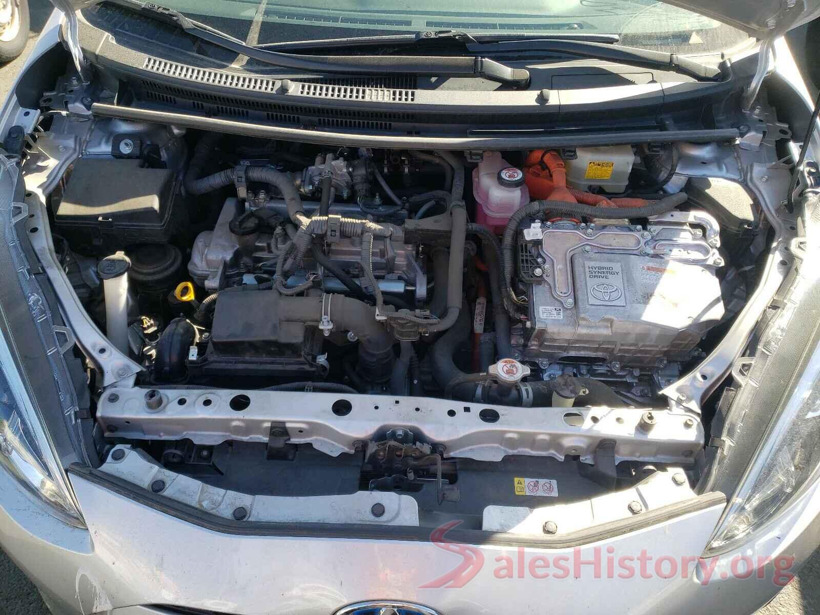 JTDKDTB39J1612425 2018 TOYOTA PRIUS