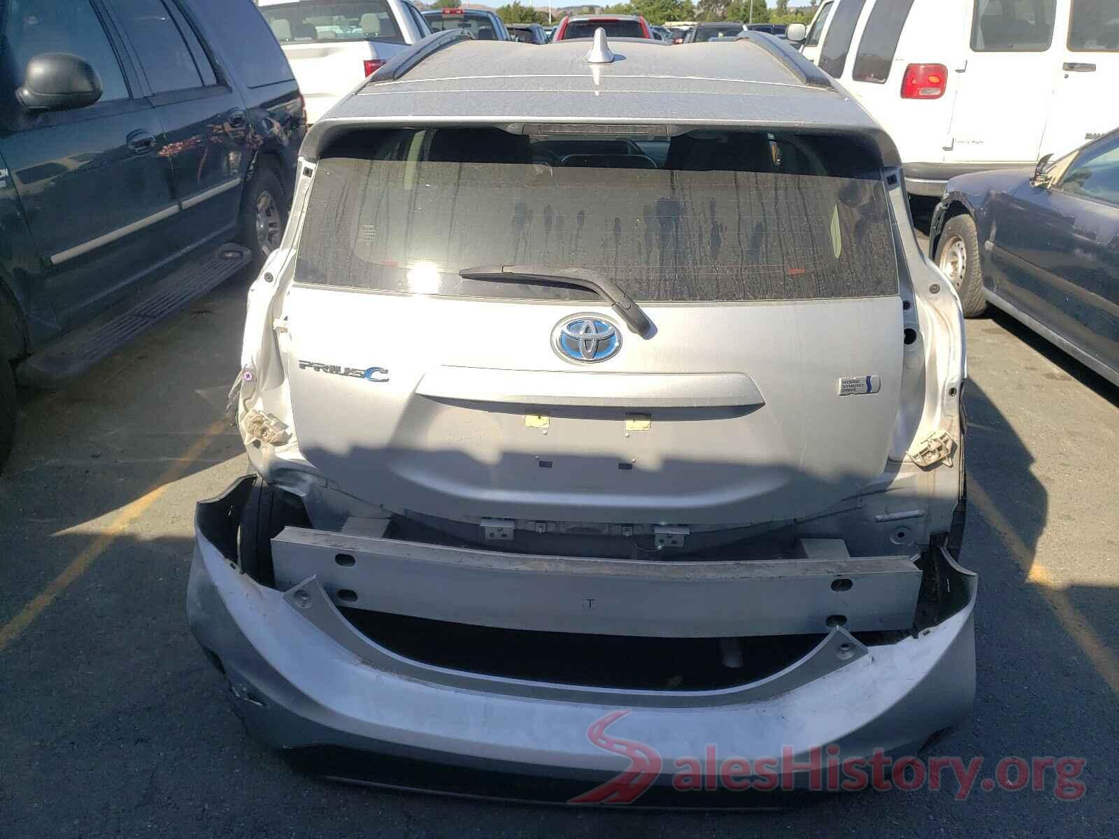 JTDKDTB39J1612425 2018 TOYOTA PRIUS