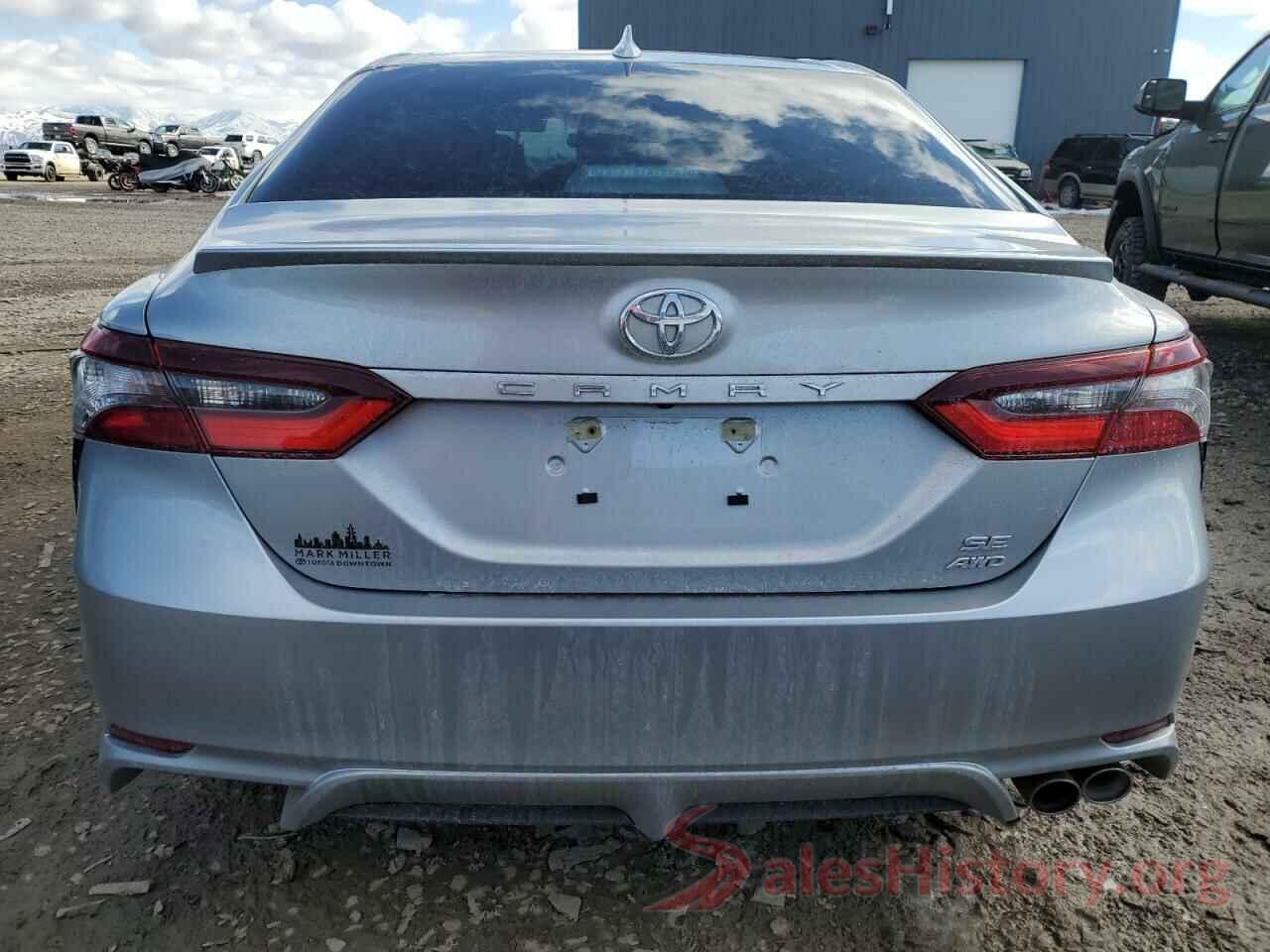 4T1G11BK7NU071644 2022 TOYOTA CAMRY