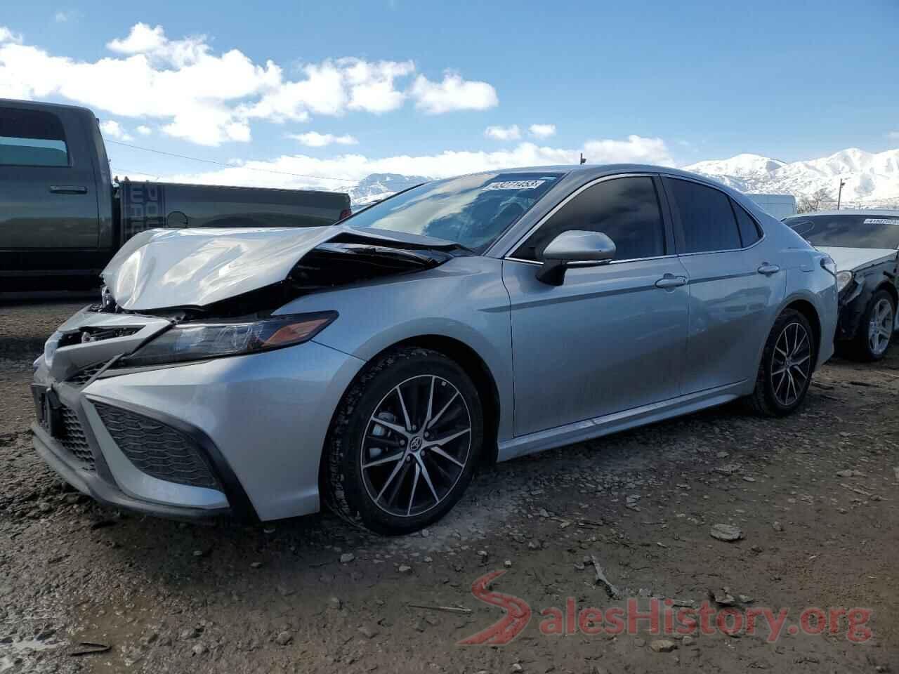 4T1G11BK7NU071644 2022 TOYOTA CAMRY