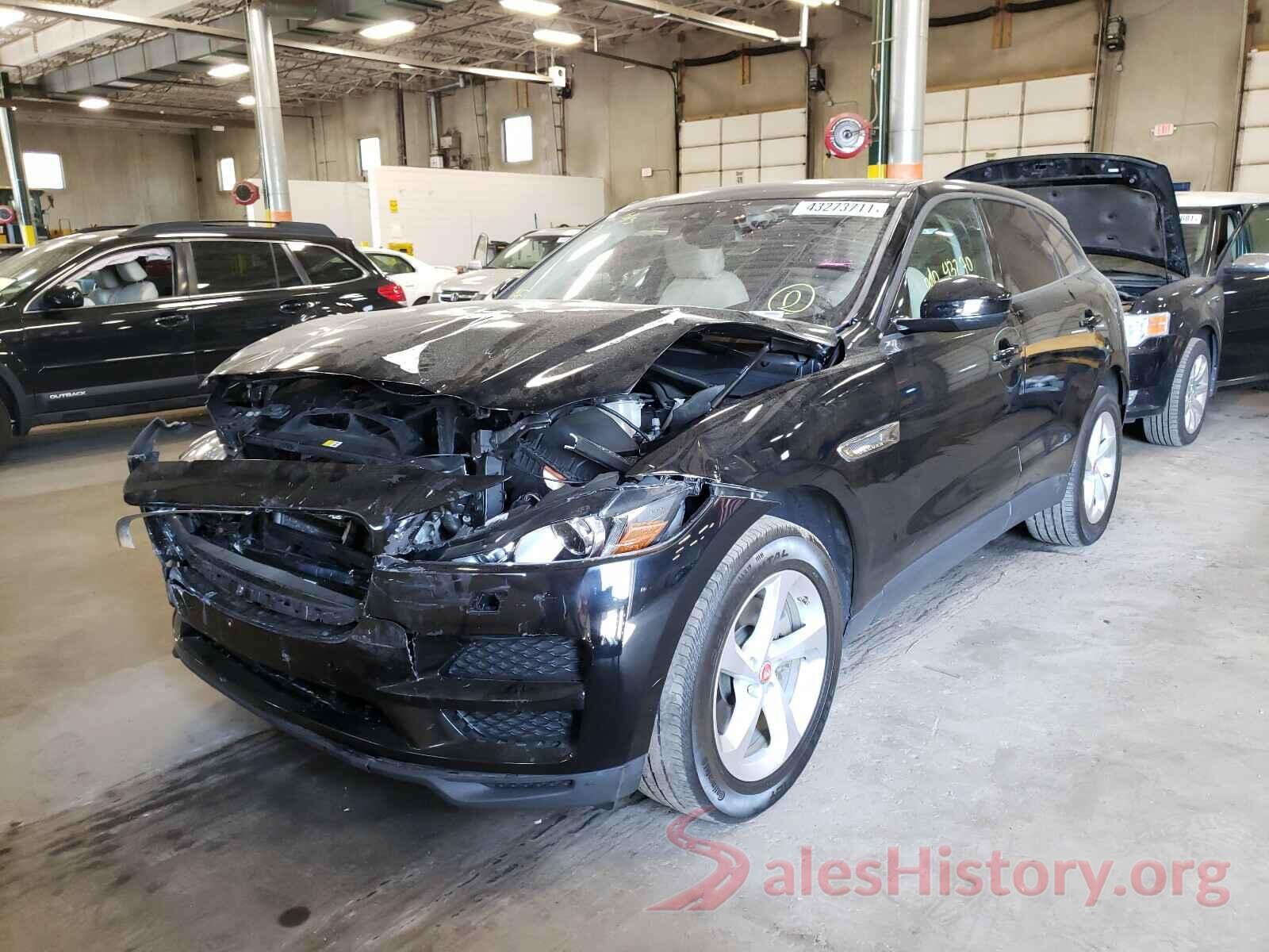 SADCJ2BV2HA047250 2017 JAGUAR F-PACE