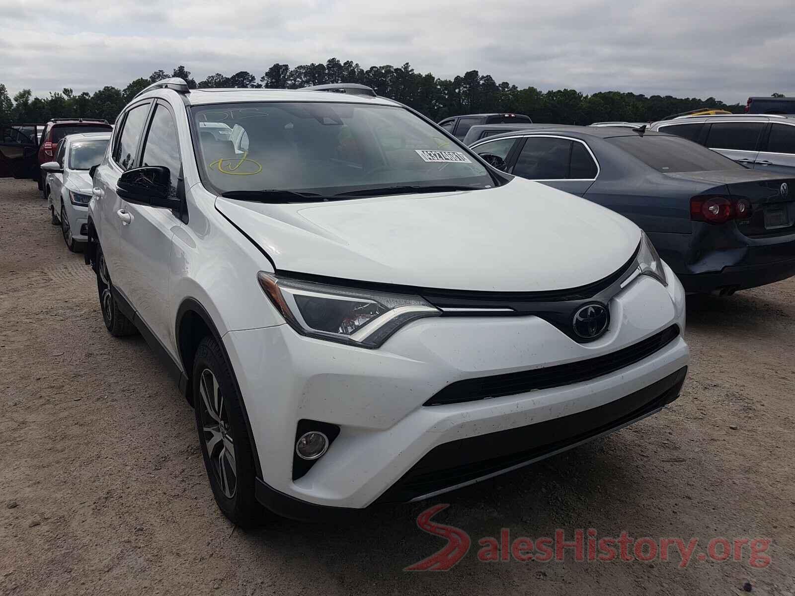 JTMWFREV3JD121939 2018 TOYOTA RAV4