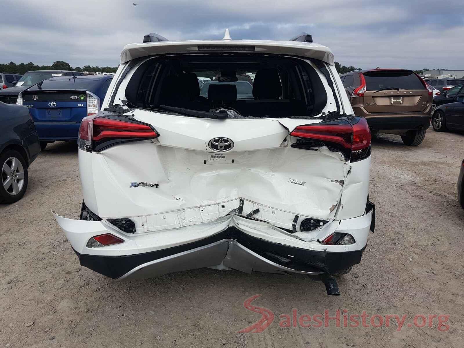 JTMWFREV3JD121939 2018 TOYOTA RAV4