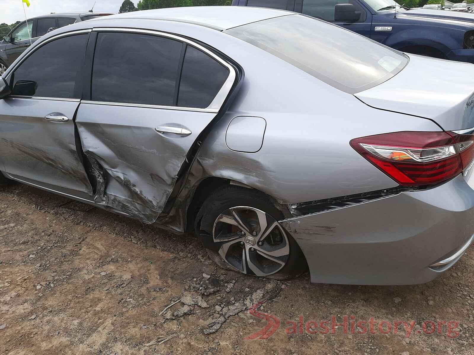 1HGCR2F37HA084261 2017 HONDA ACCORD