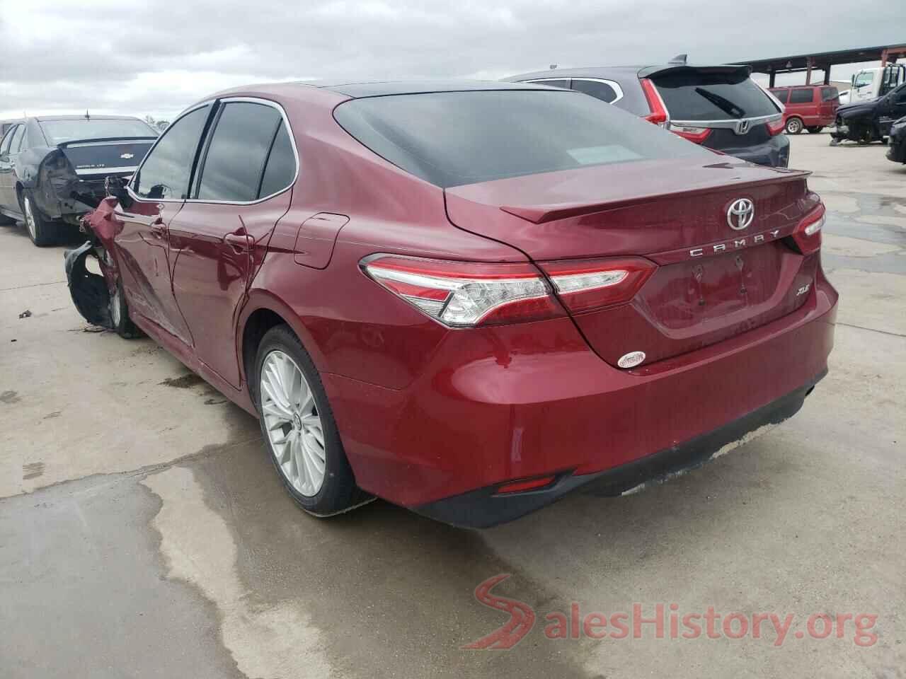 4T1B11HK7JU570116 2018 TOYOTA CAMRY