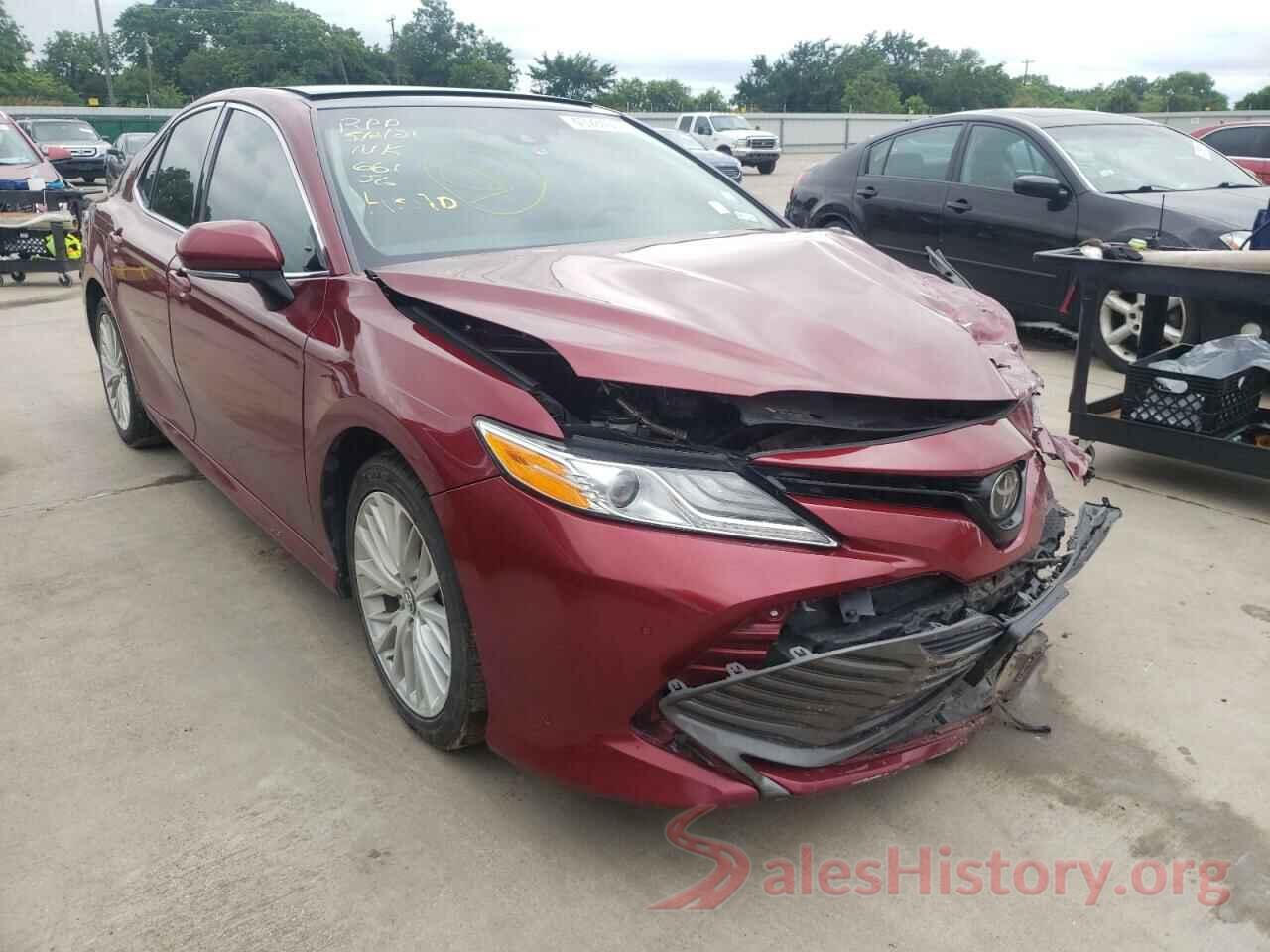 4T1B11HK7JU570116 2018 TOYOTA CAMRY