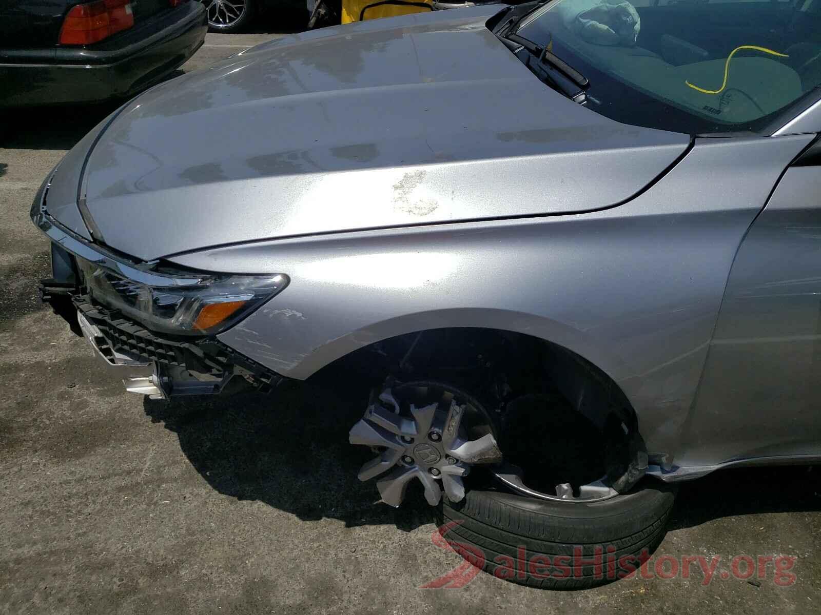 1HGCV1F10JA003918 2018 HONDA ACCORD