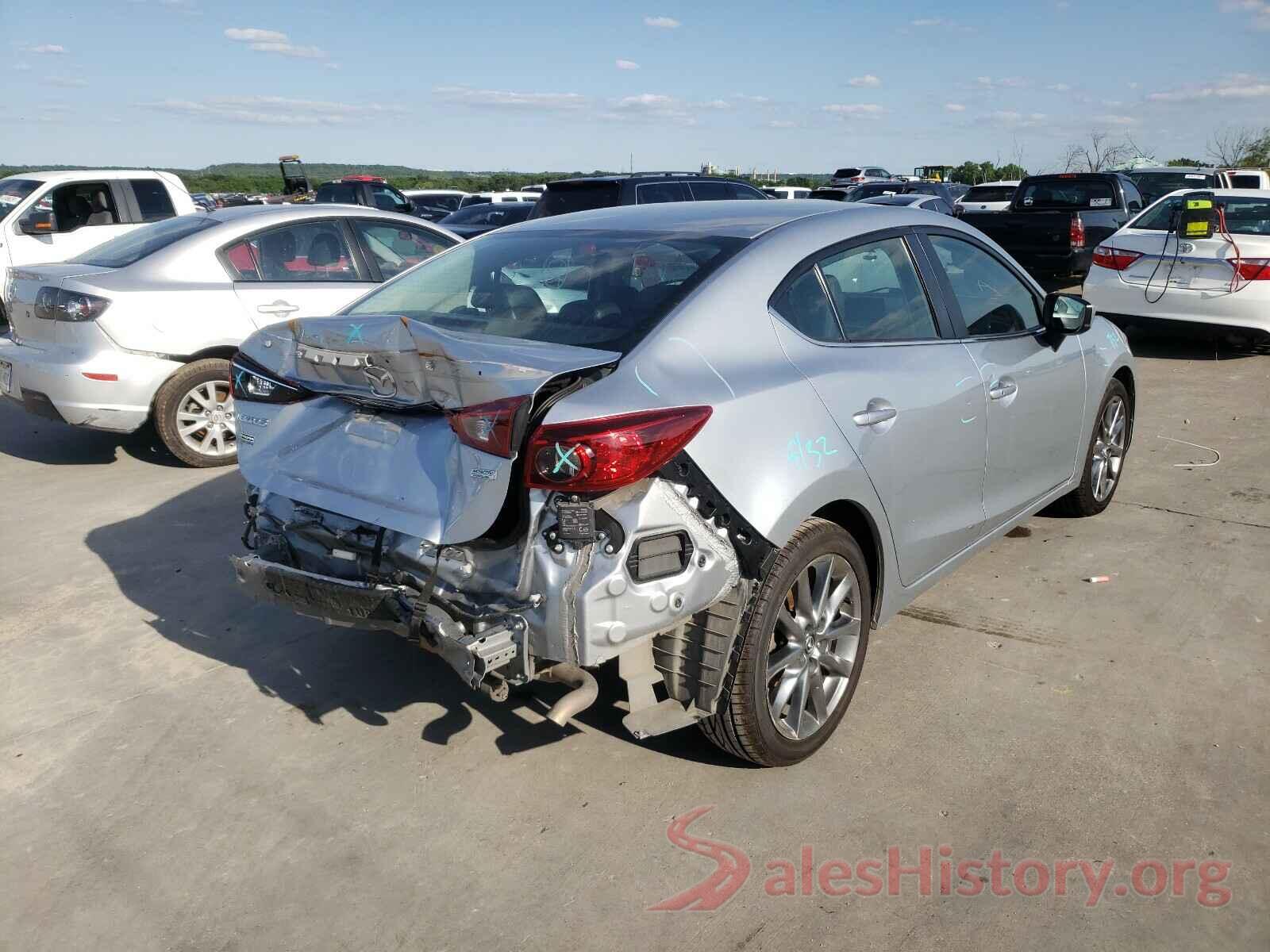 3MZBN1V39JM209980 2018 MAZDA 3