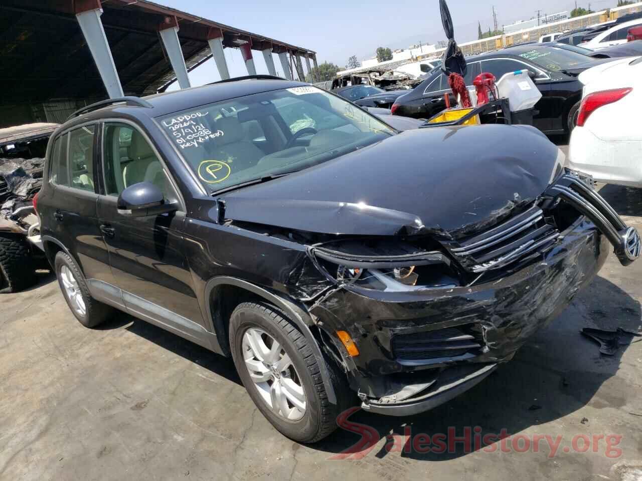 WVGBV7AXXGW513869 2016 VOLKSWAGEN TIGUAN