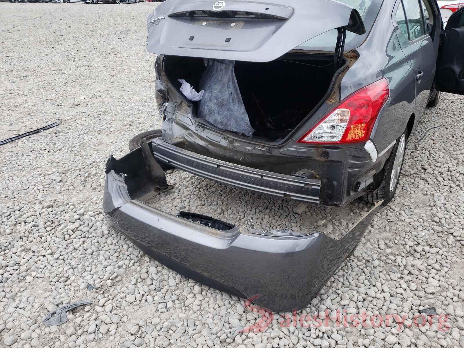 3N1CN7AP3KL833335 2019 NISSAN VERSA