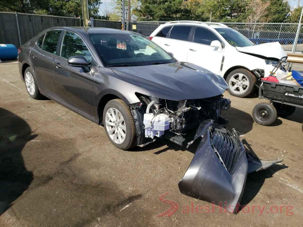 4T1B11HK3KU215767 2019 TOYOTA CAMRY