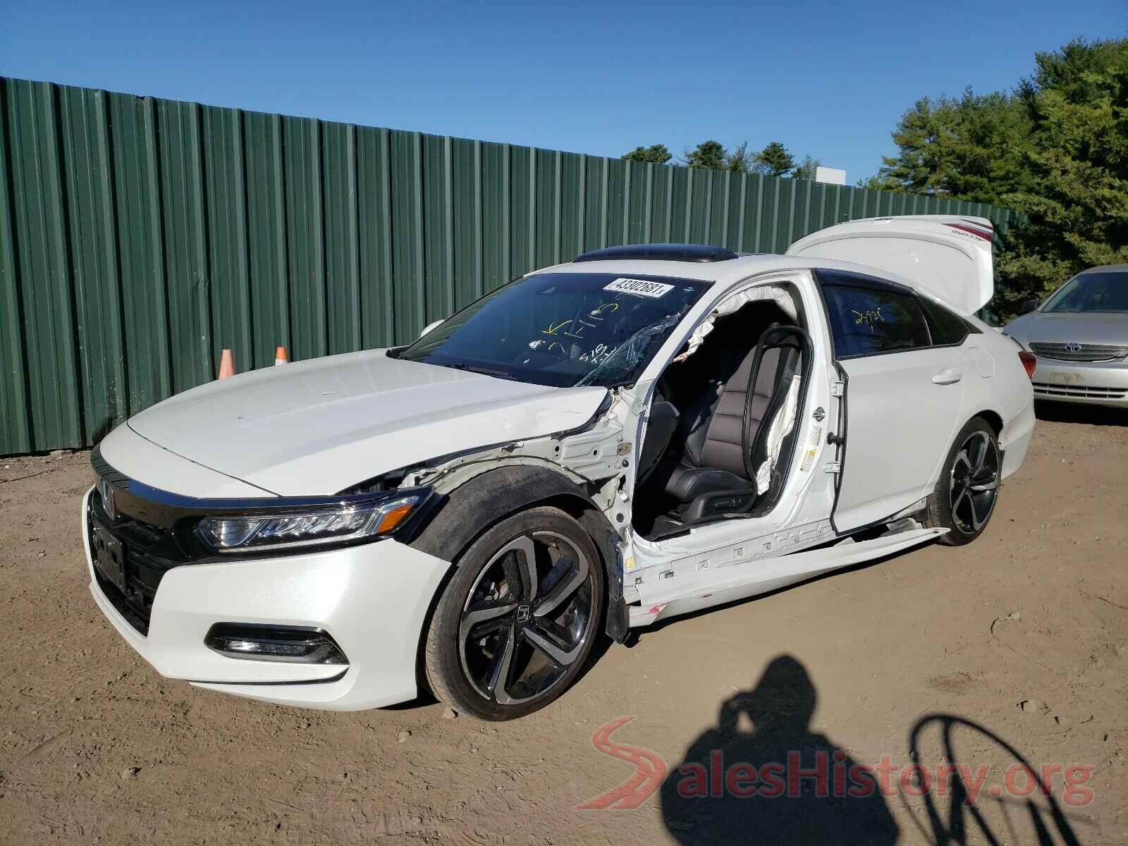 1HGCV2F38JA054252 2018 HONDA ACCORD