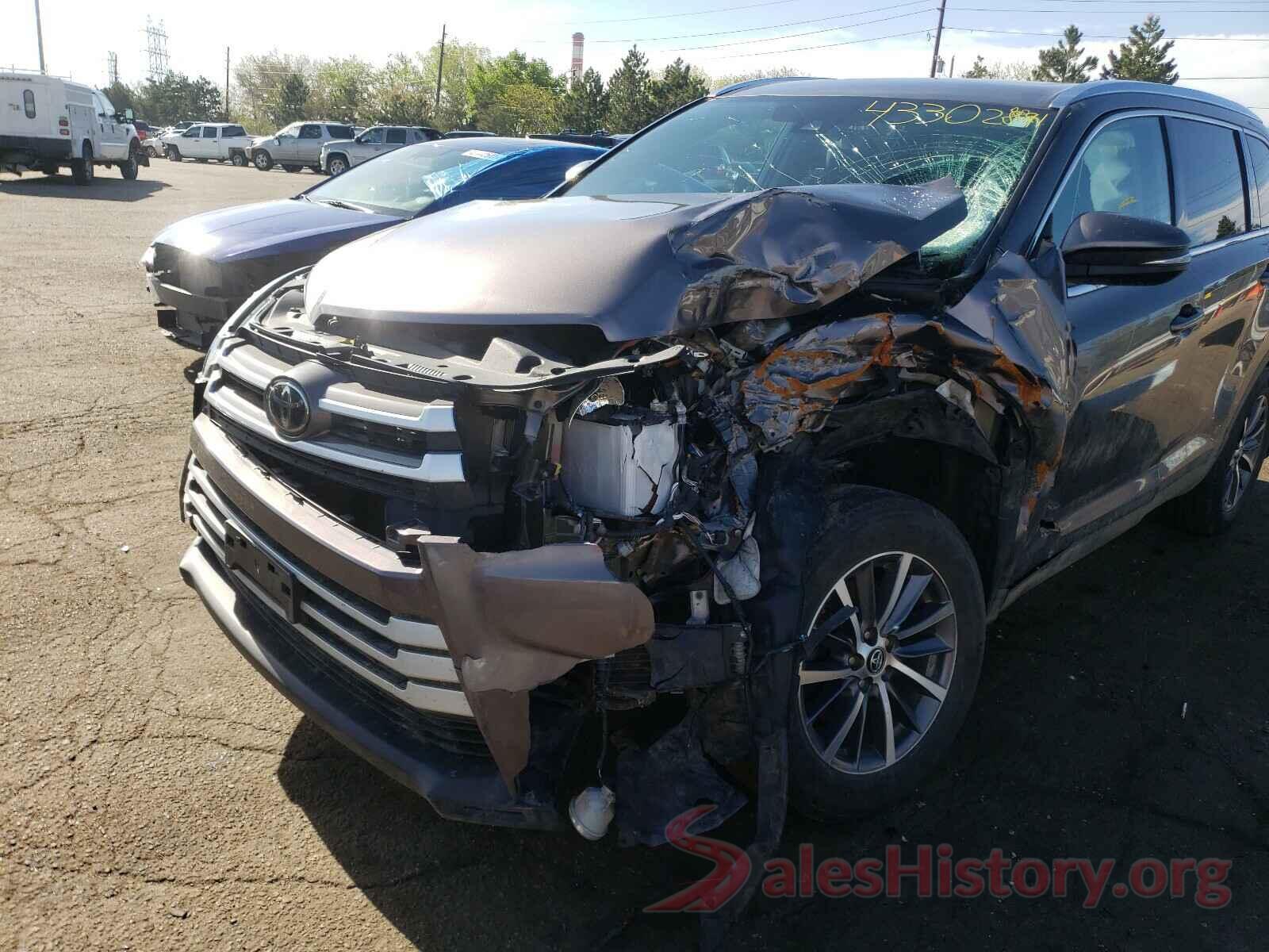 5TDJZRFH2KS580704 2019 TOYOTA HIGHLANDER