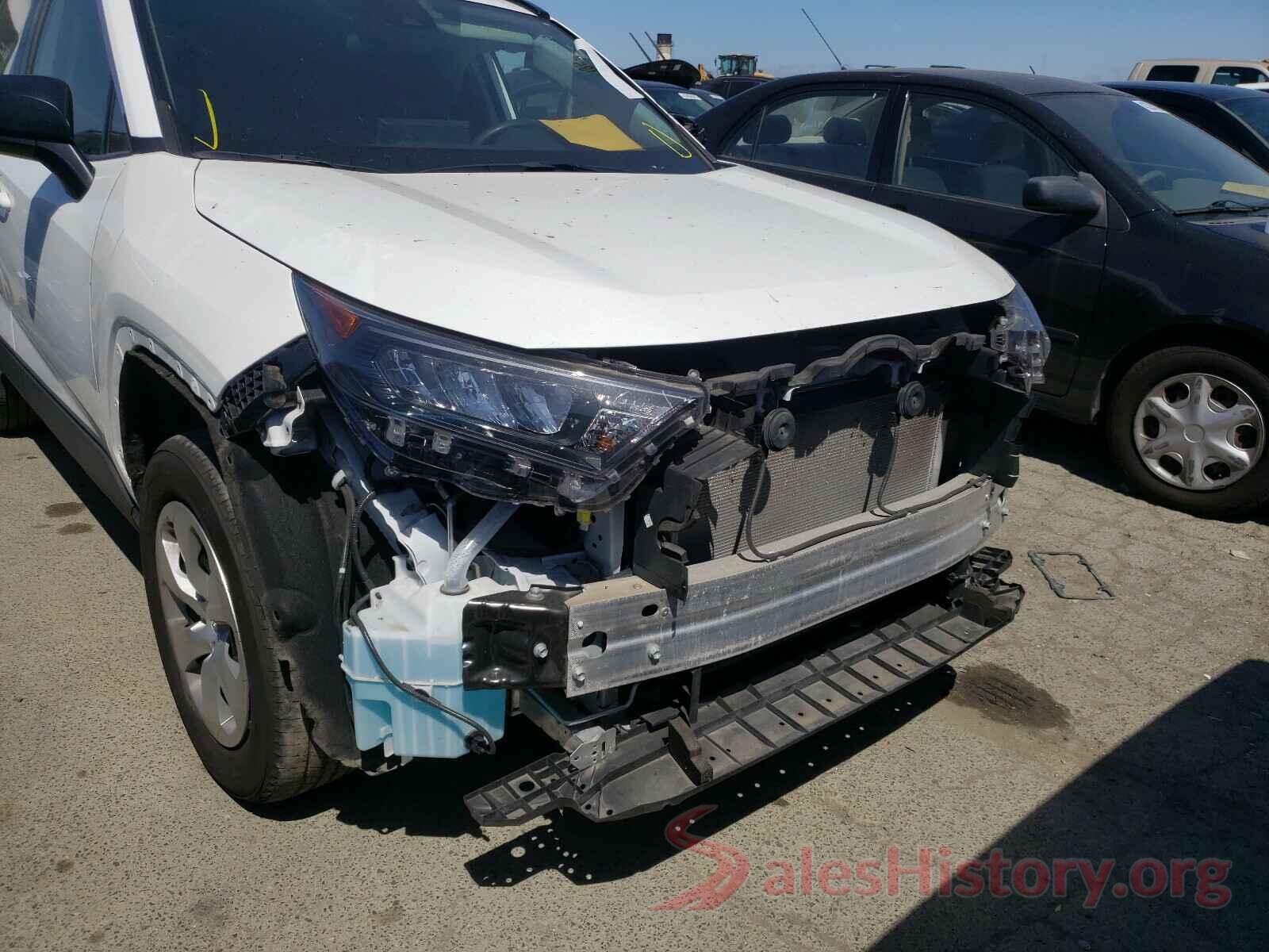 2T3F1RFV4KW031670 2019 TOYOTA RAV4