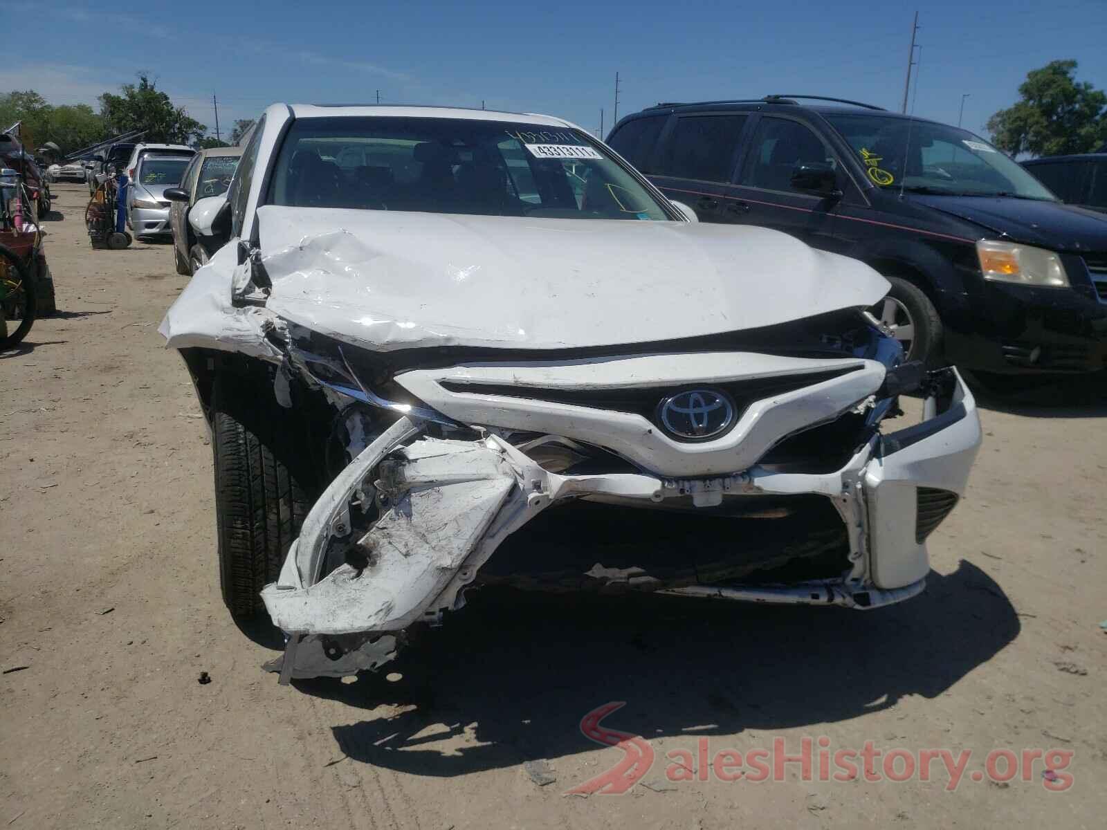 4T1B11HK6JU560659 2018 TOYOTA CAMRY