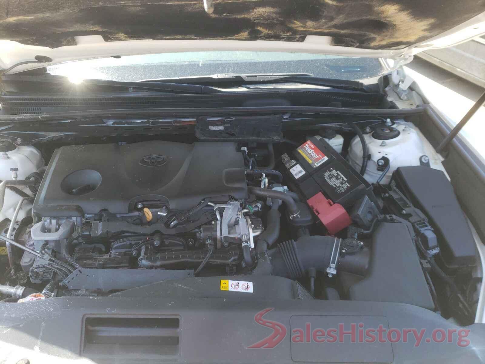 4T1B11HK6JU560659 2018 TOYOTA CAMRY