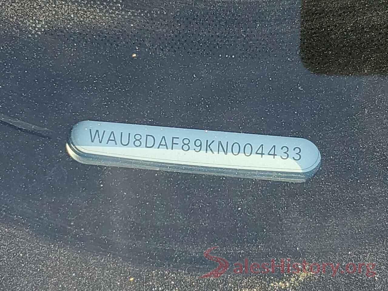 WAU8DAF89KN004433 2019 AUDI A8