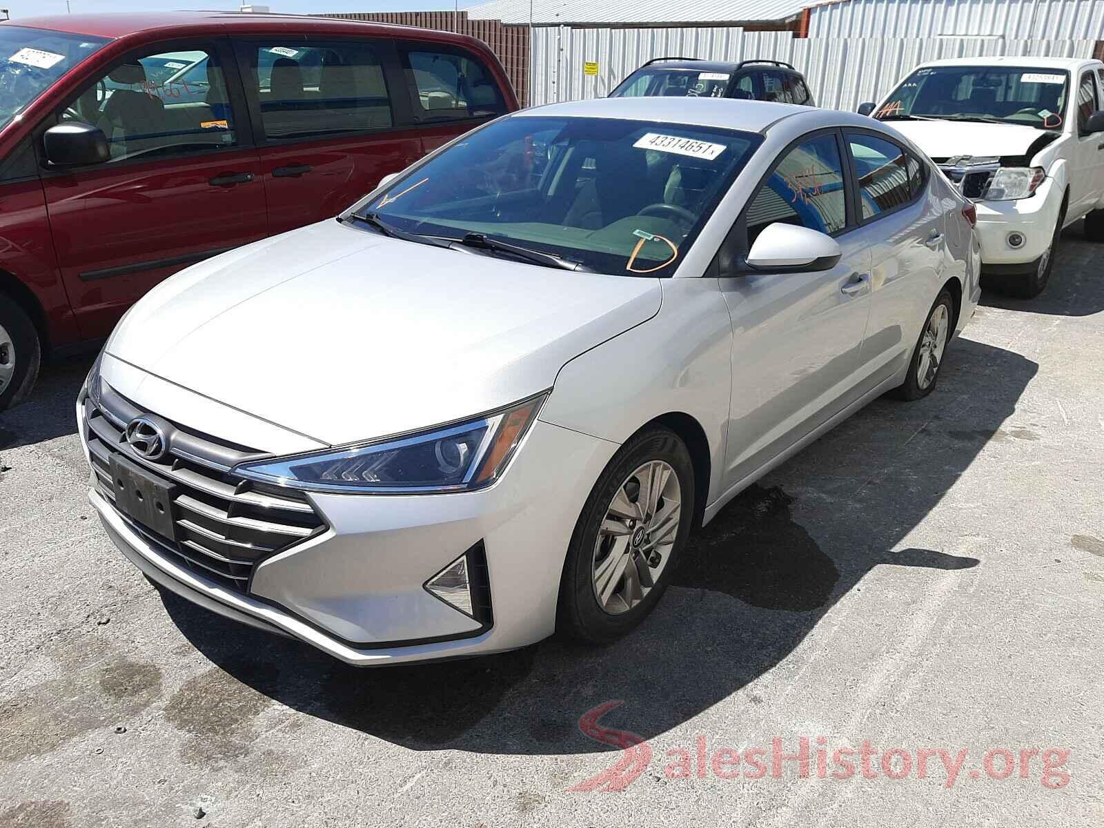 5NPD84LF2KH424030 2019 HYUNDAI ELANTRA