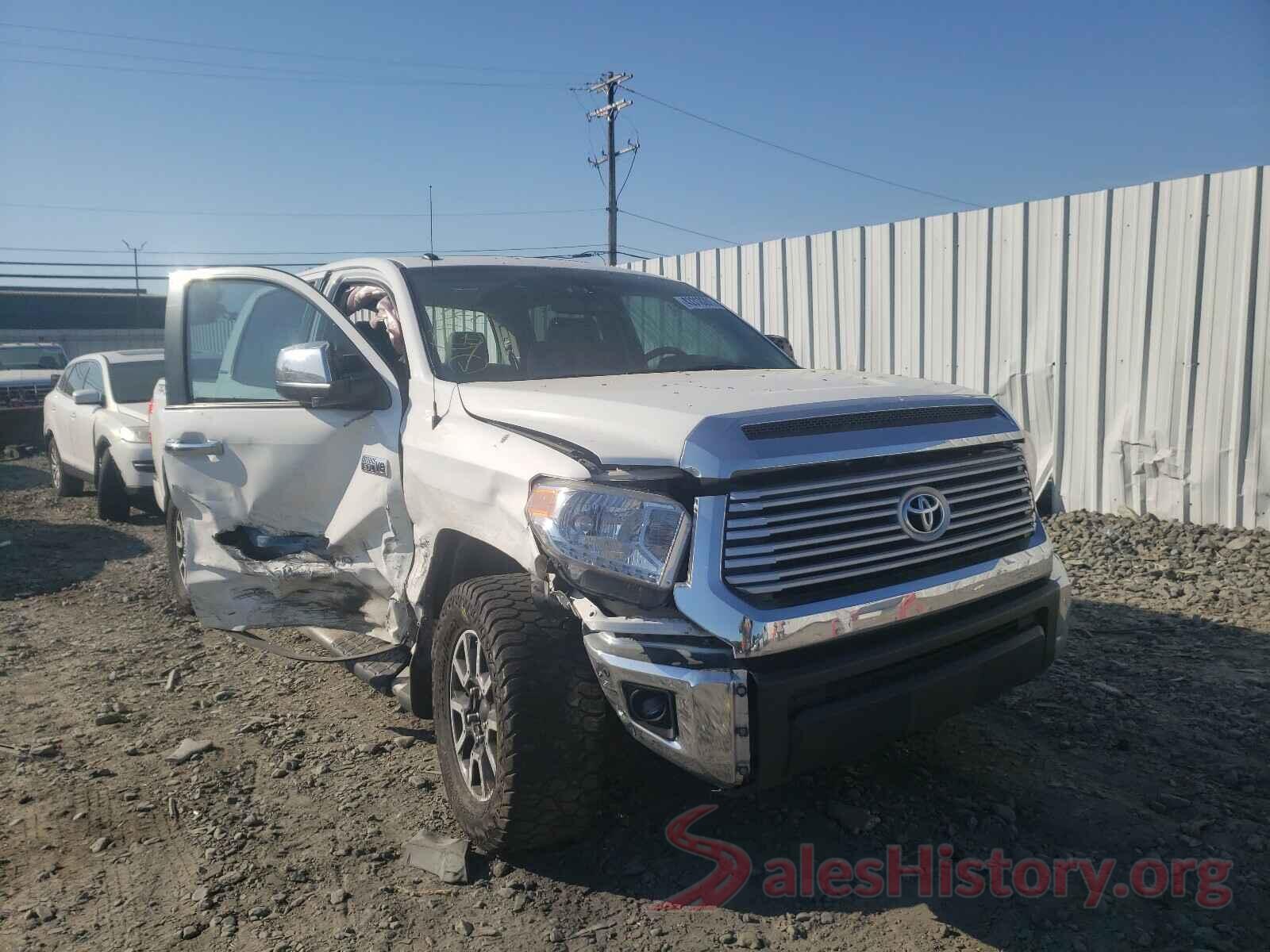 5TFHY5F11HX623588 2017 TOYOTA TUNDRA