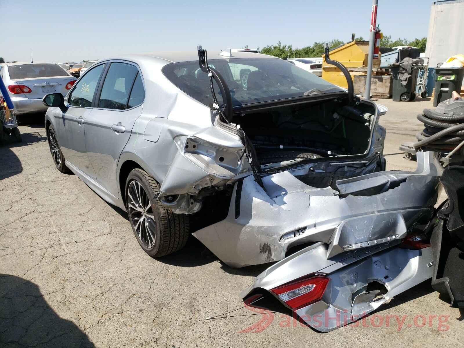 4T1J11AKXLU388306 2020 TOYOTA CAMRY