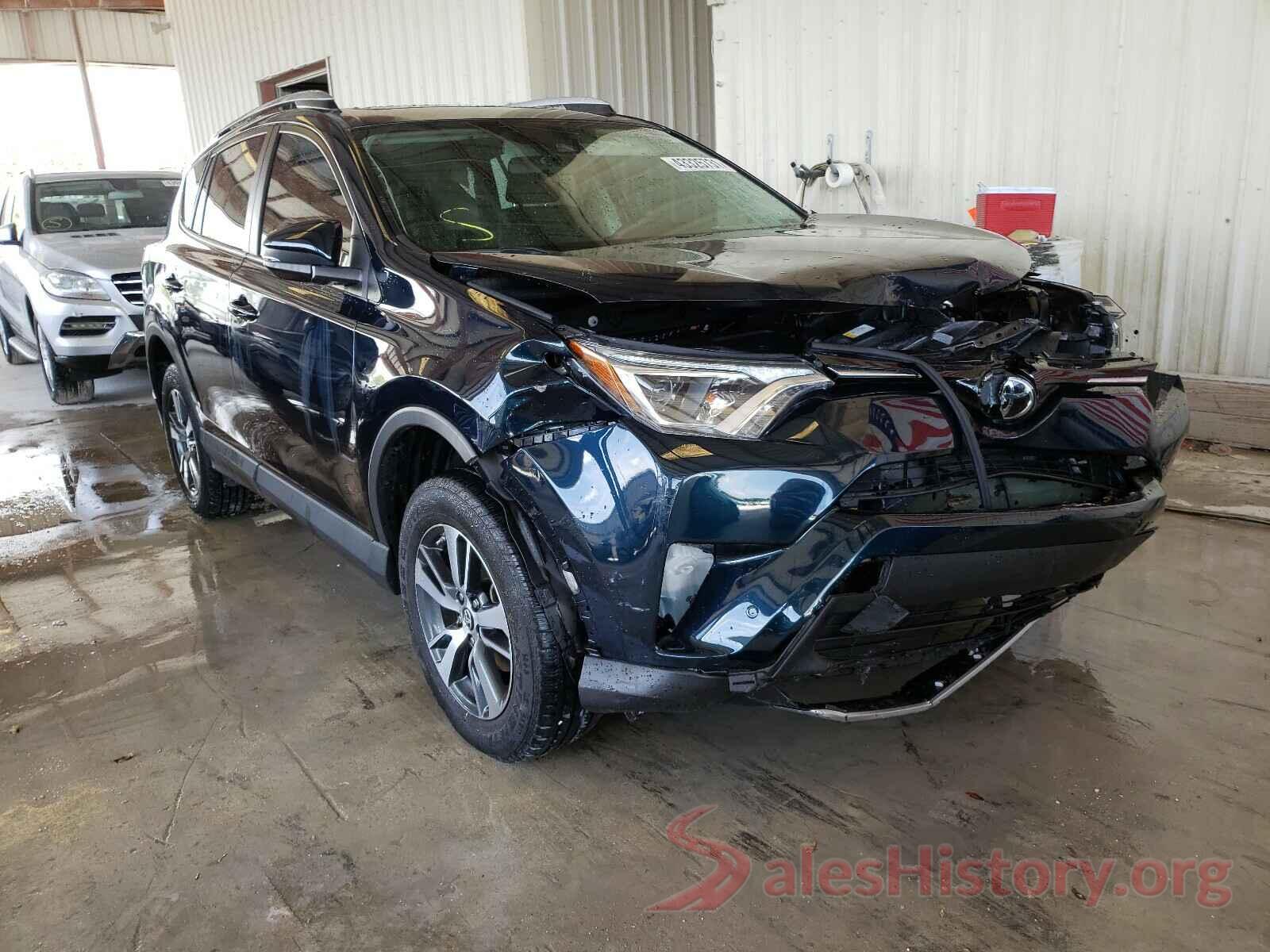 2T3WFREV4JW422349 2018 TOYOTA RAV4