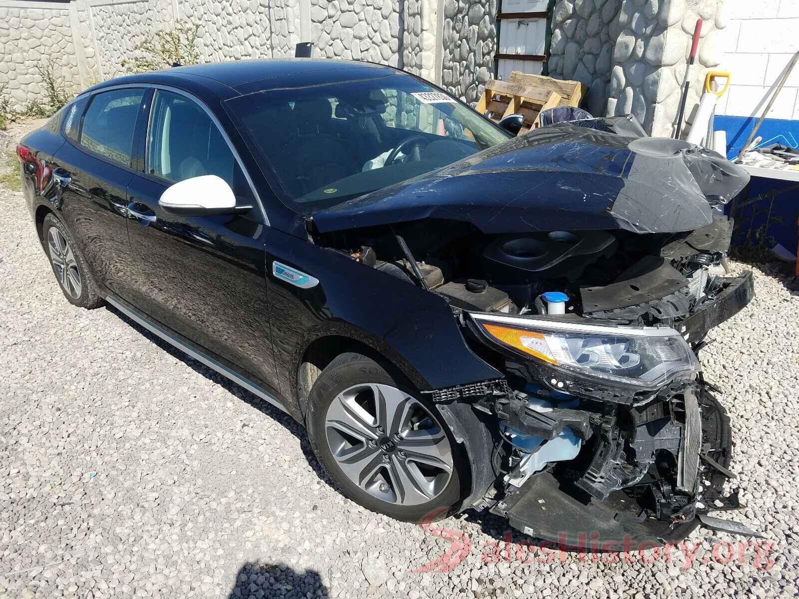 KNAGV4LD4J5021974 2018 KIA OPTIMA