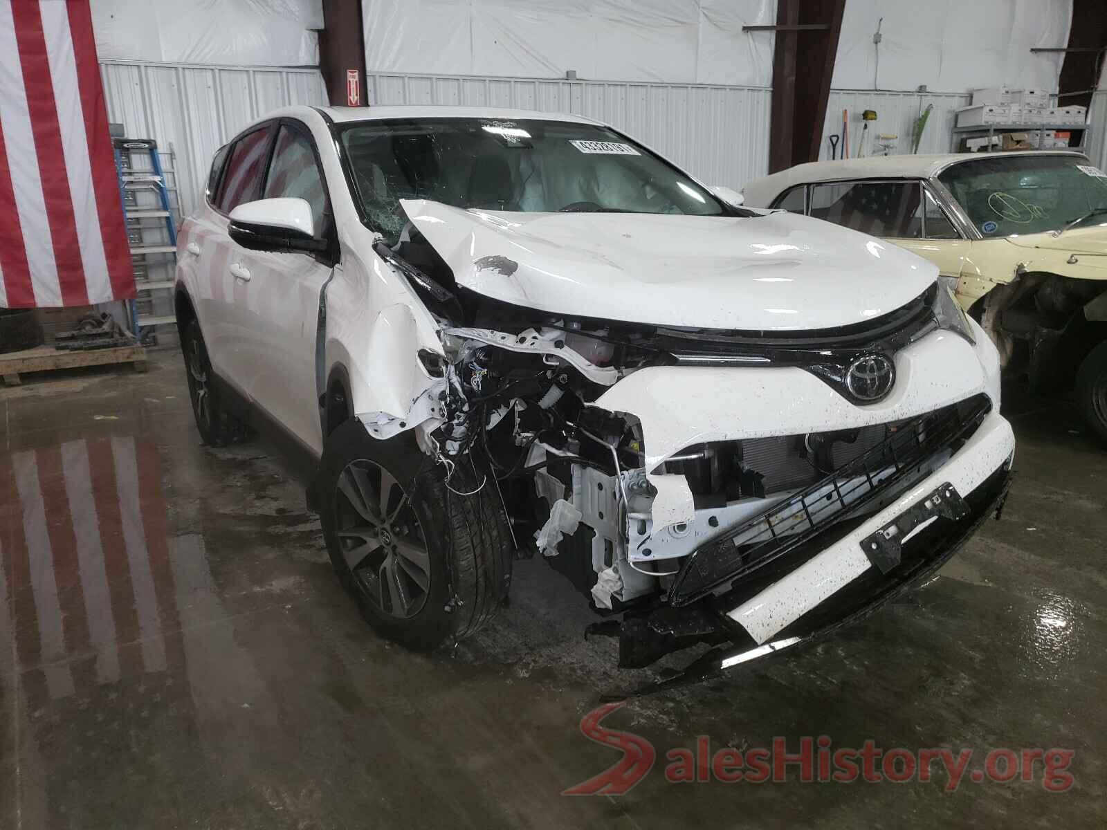 2T3WFREV0JW467742 2018 TOYOTA RAV4