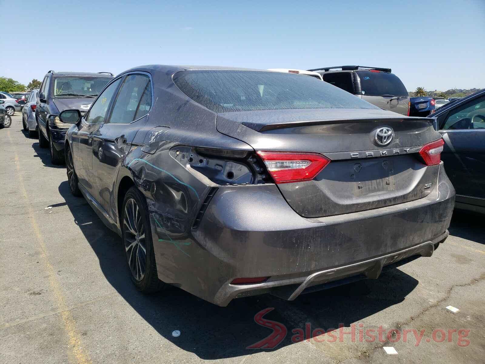 4T1B11HK1JU664606 2018 TOYOTA CAMRY