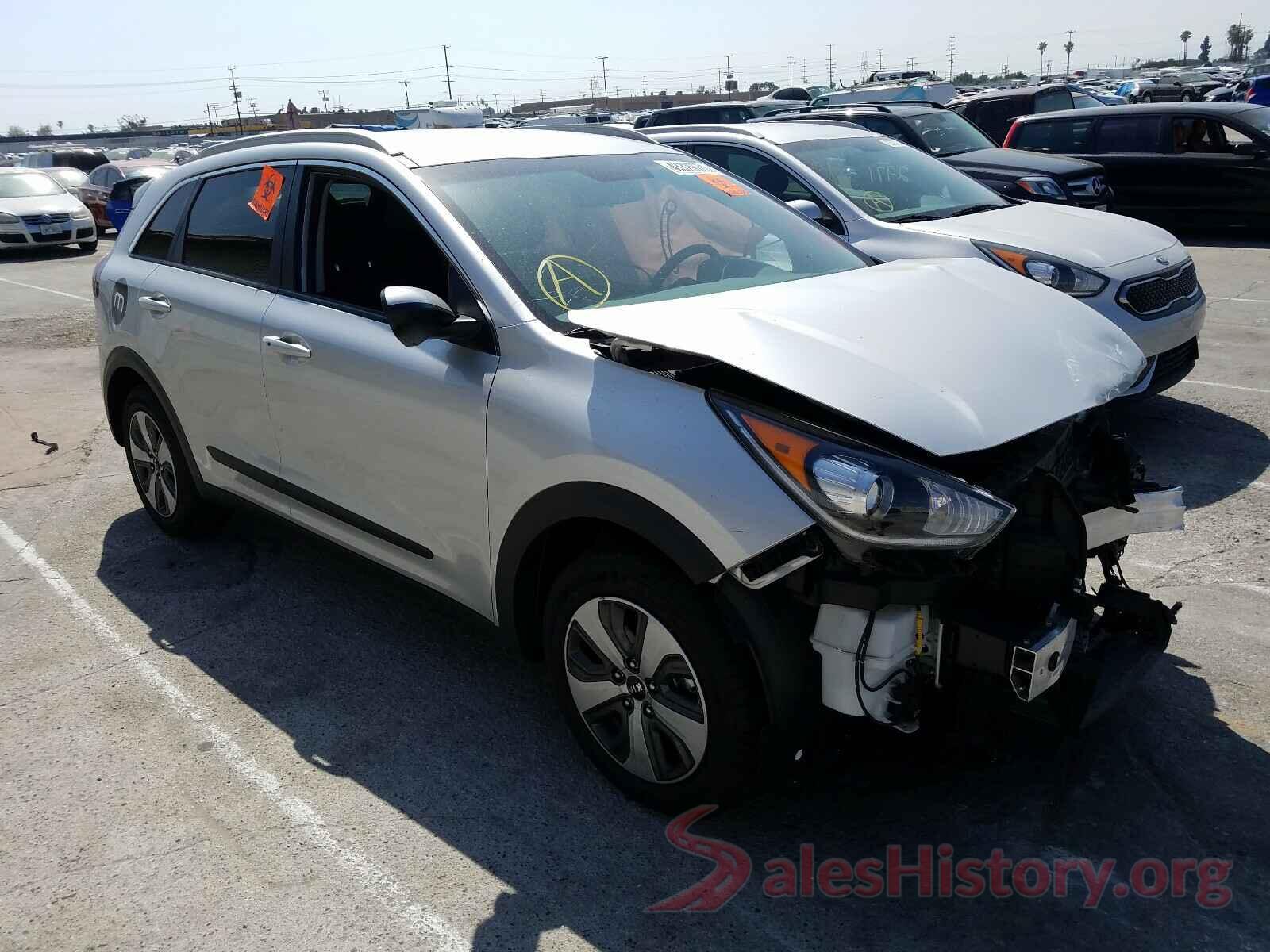 KNDCB3LC0K5351558 2019 KIA NIRO