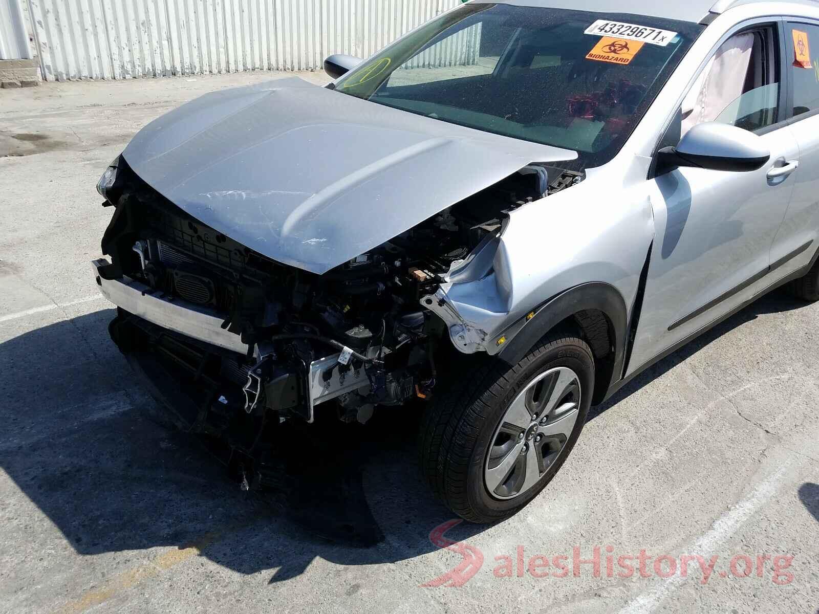 KNDCB3LC0K5351558 2019 KIA NIRO