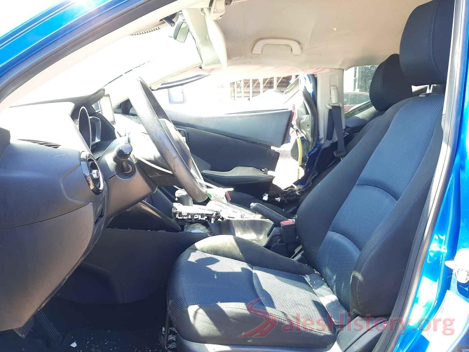 3MYDLBYV4JY301173 2018 TOYOTA YARIS