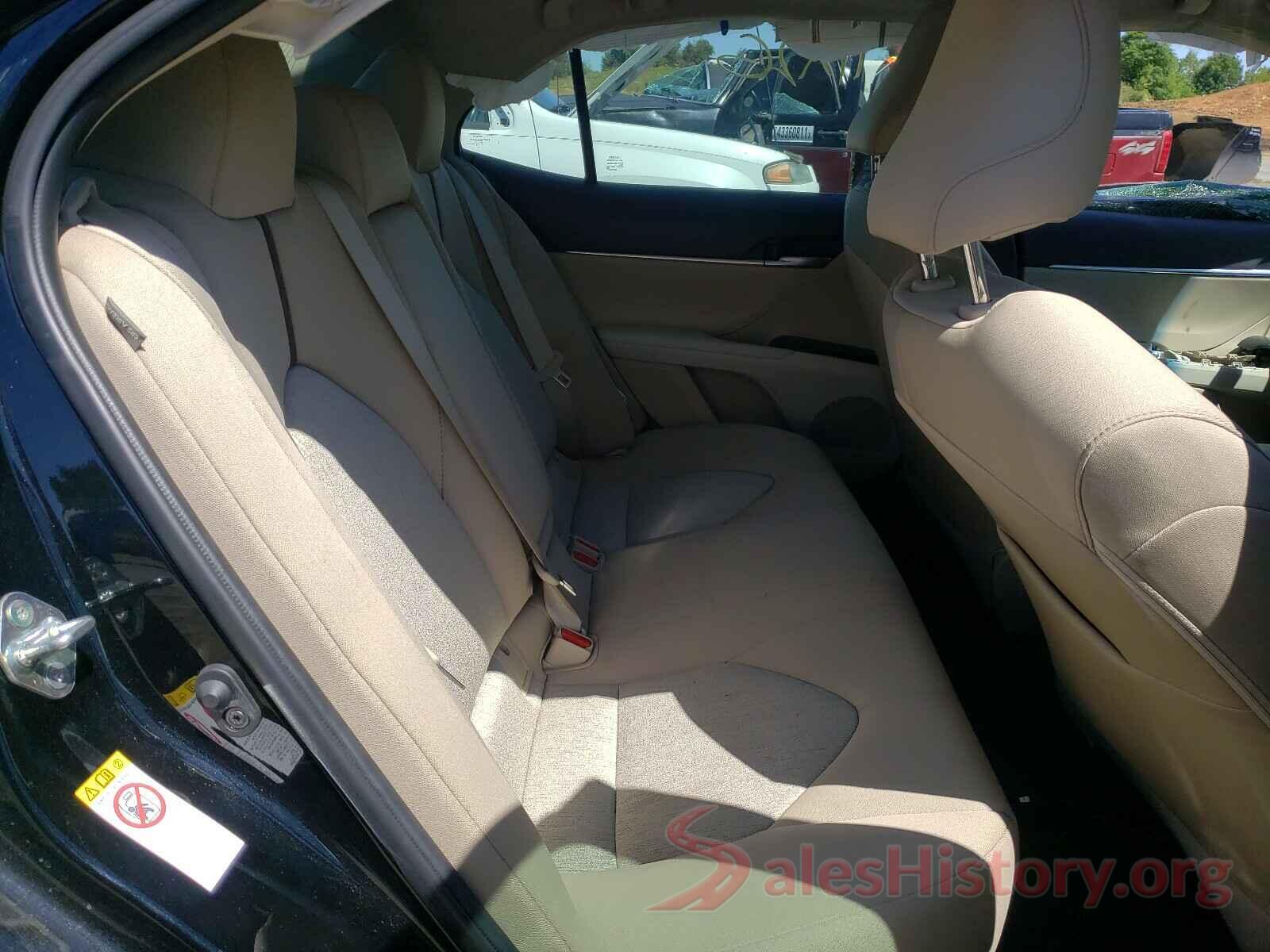 4T1B11HK7JU625910 2018 TOYOTA CAMRY