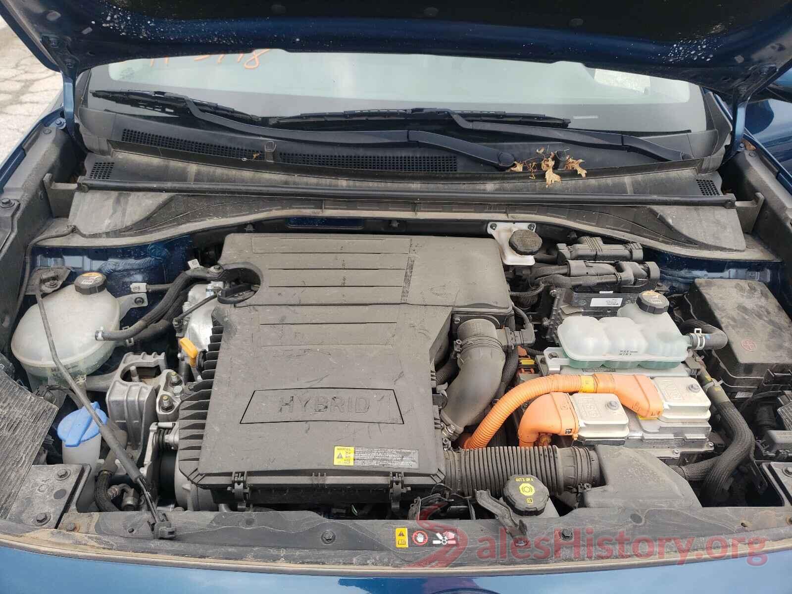 KNDCE3LC4J5152759 2018 KIA NIRO