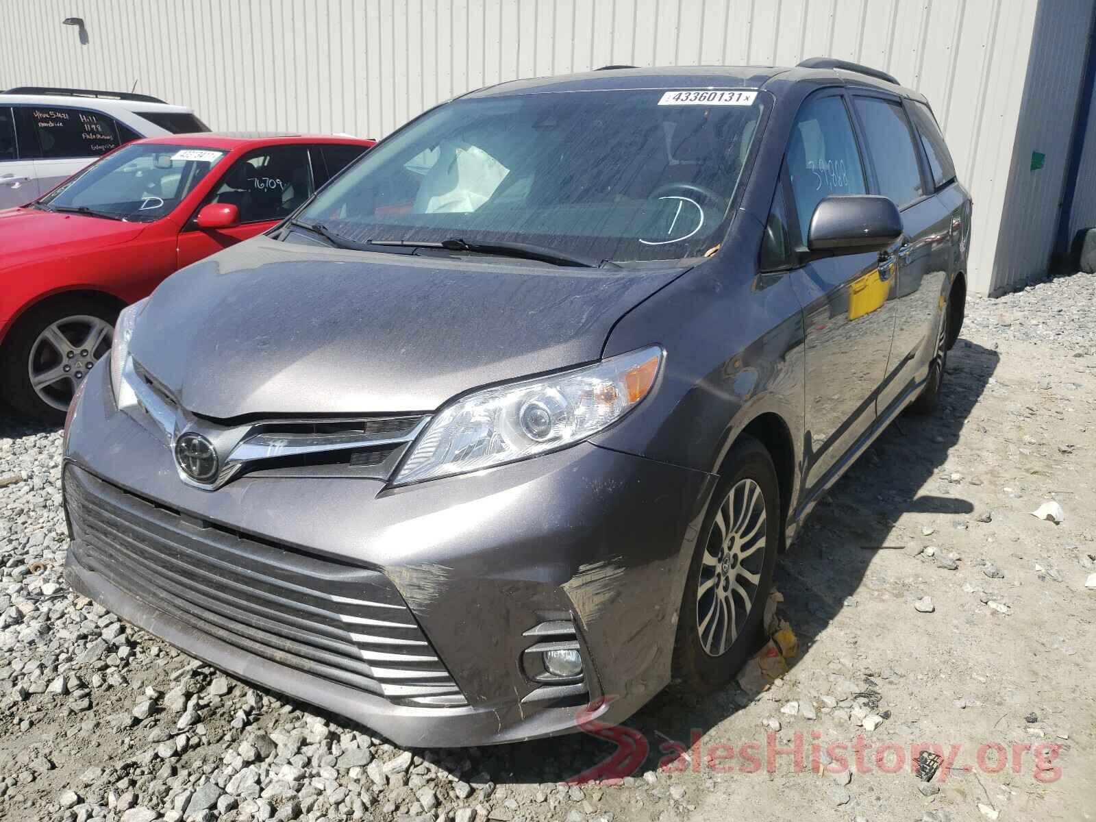 5TDYZ3DC9JS933831 2018 TOYOTA SIENNA