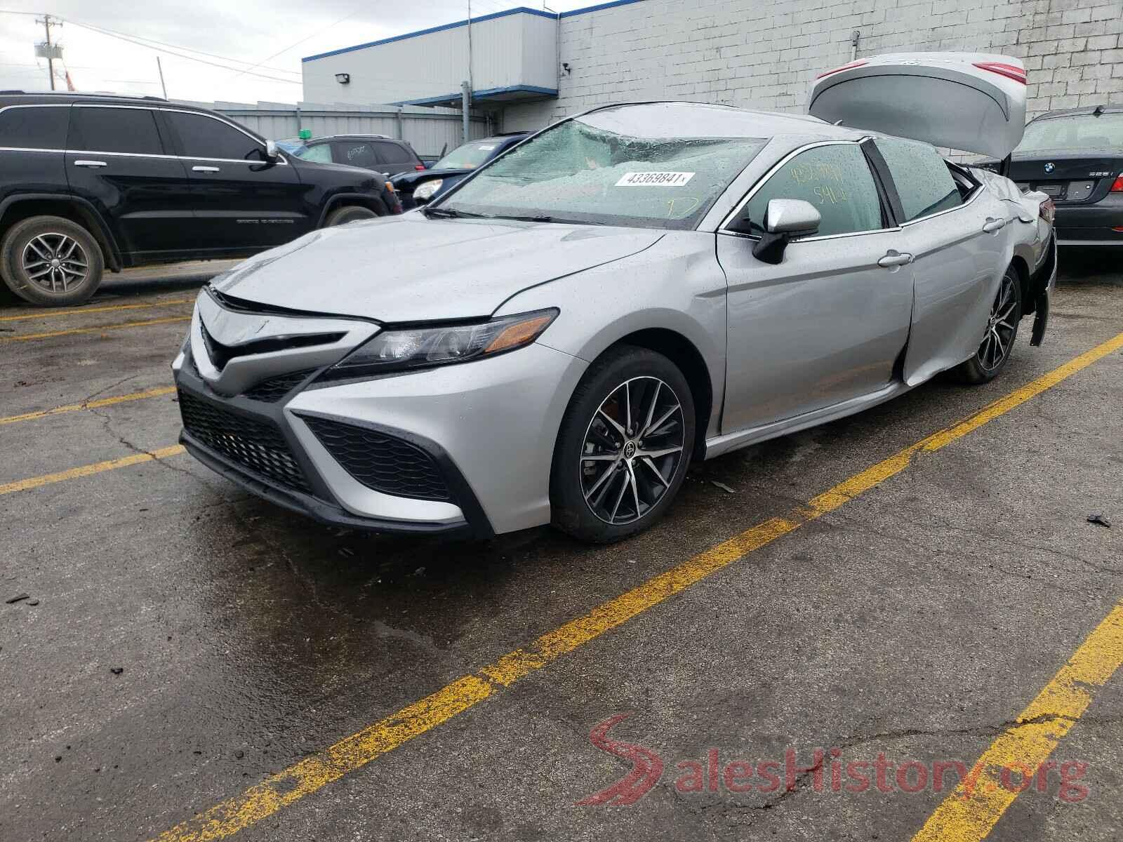 4T1G11AK9MU558229 2021 TOYOTA CAMRY