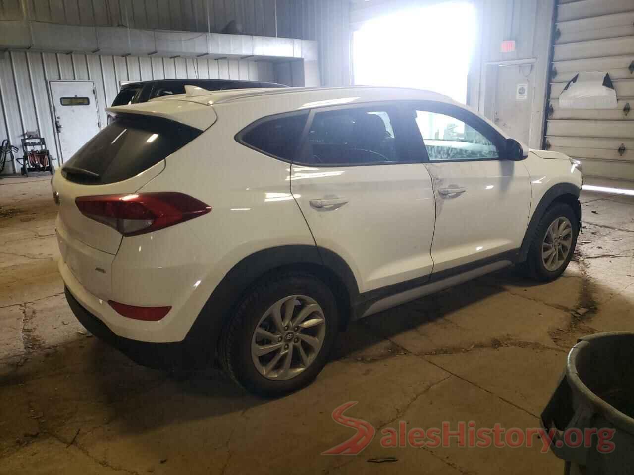 KM8J3CA40JU677120 2018 HYUNDAI TUCSON