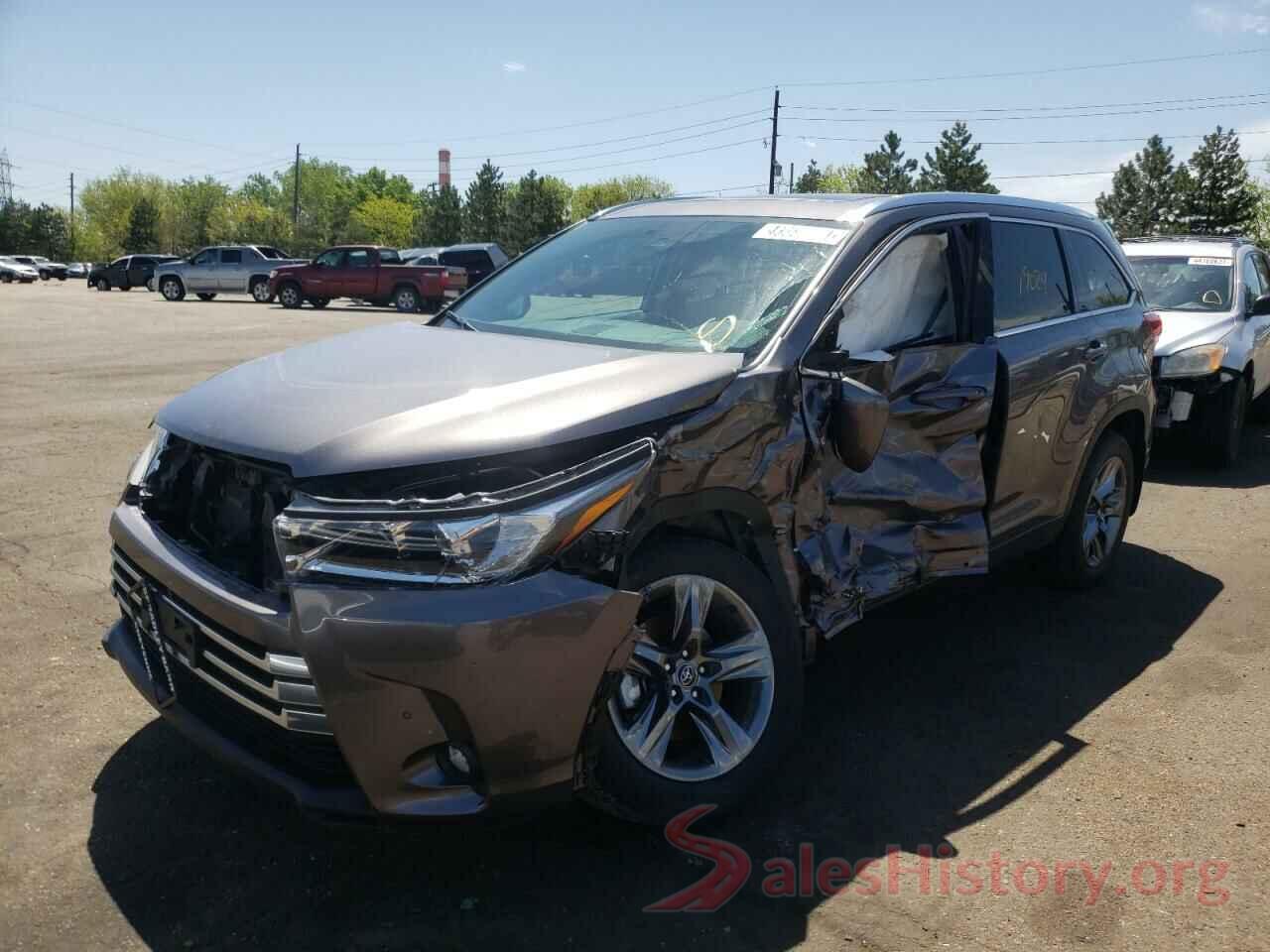 5TDDGRFH8KS065984 2019 TOYOTA HIGHLANDER