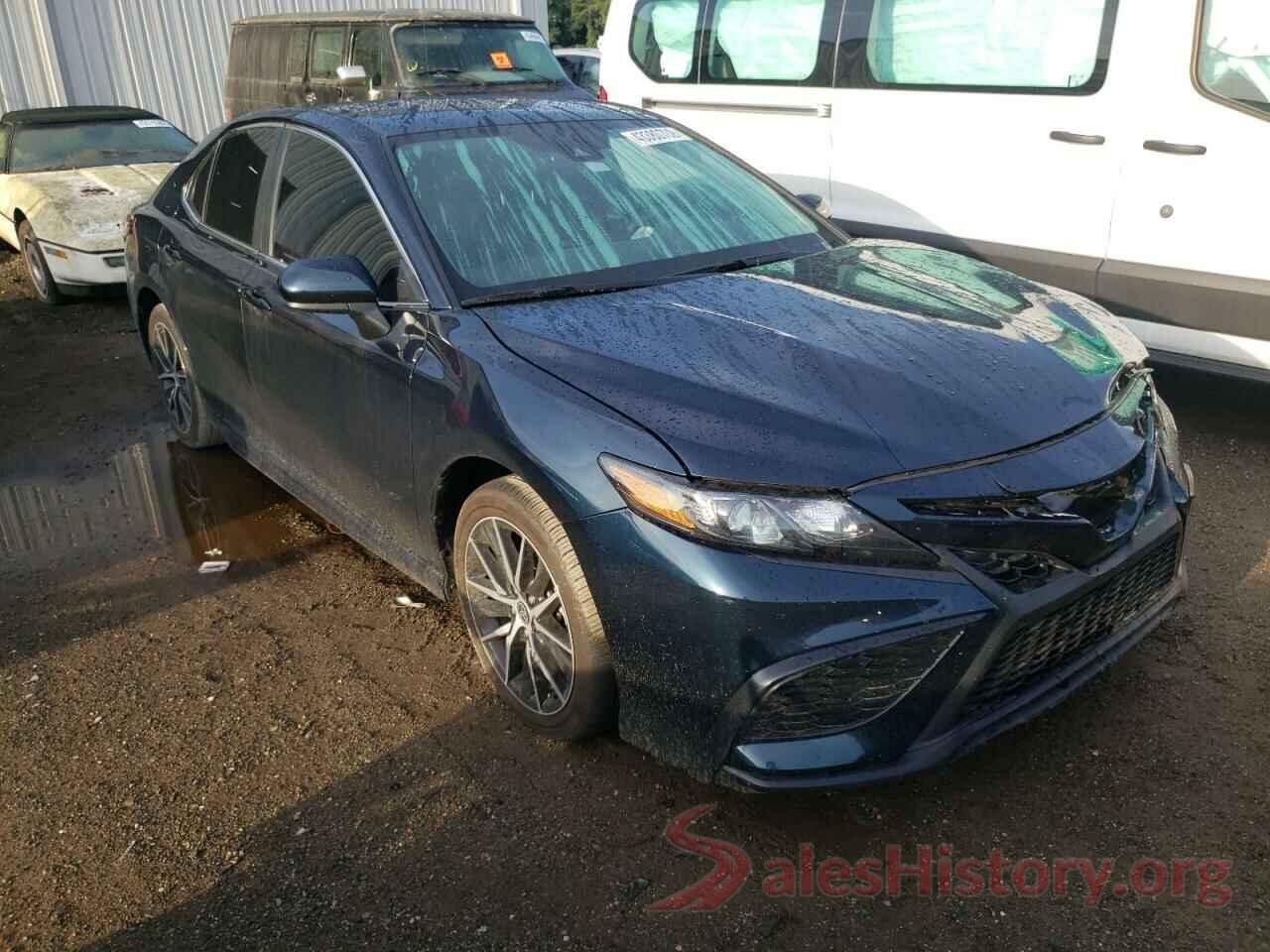 4T1G11AK1MU547628 2021 TOYOTA CAMRY