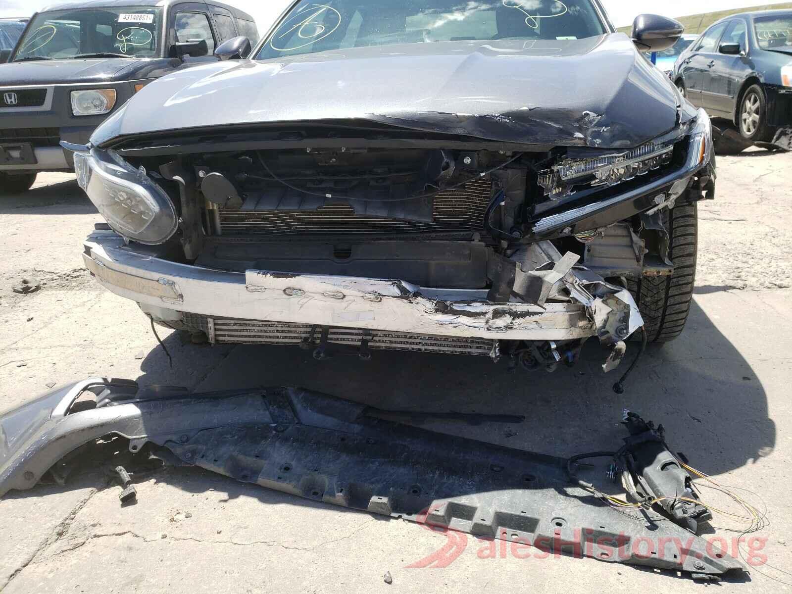 1HGCV2F96JA047899 2018 HONDA ACCORD