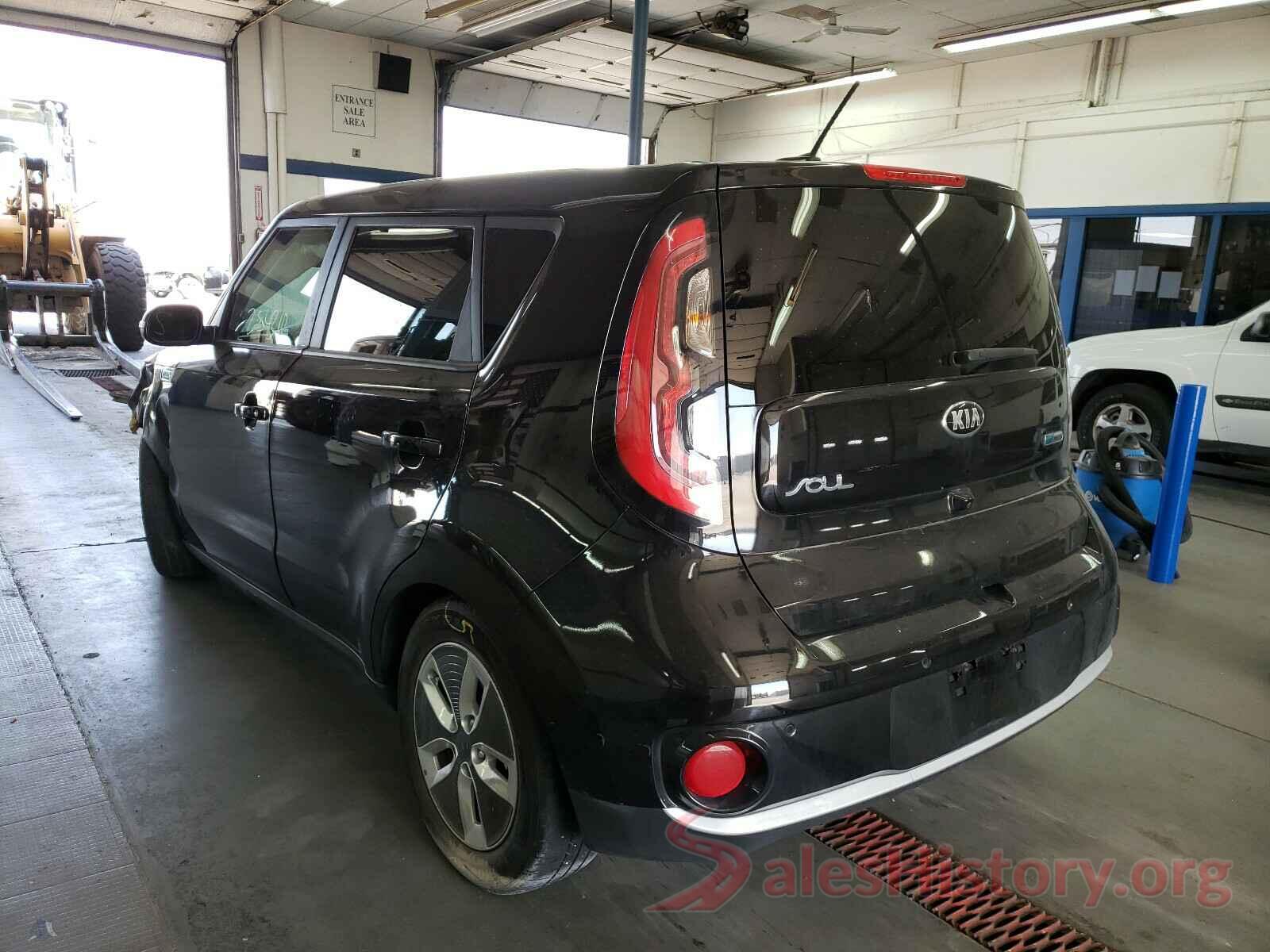 KNDJX3AE7H7018977 2017 KIA SOUL