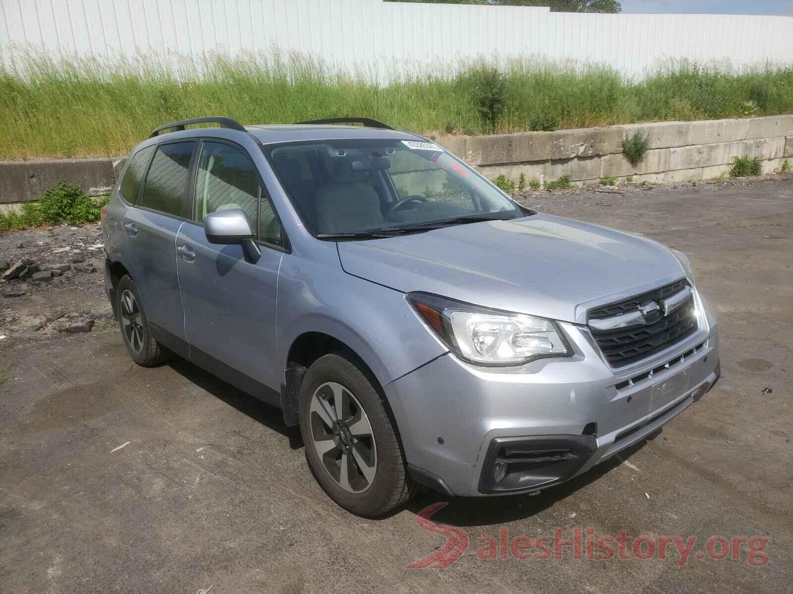 JF2SJAGC7JH524715 2018 SUBARU FORESTER