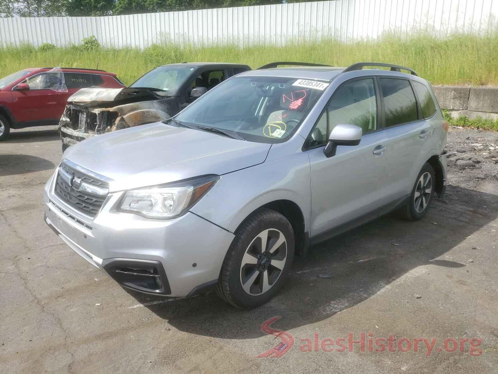 JF2SJAGC7JH524715 2018 SUBARU FORESTER