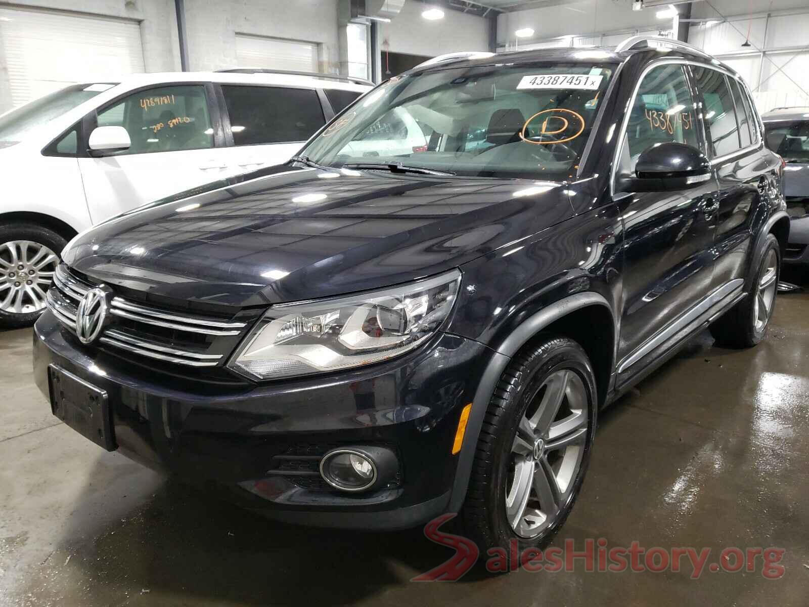 WVGUV7AX3HK028703 2017 VOLKSWAGEN TIGUAN