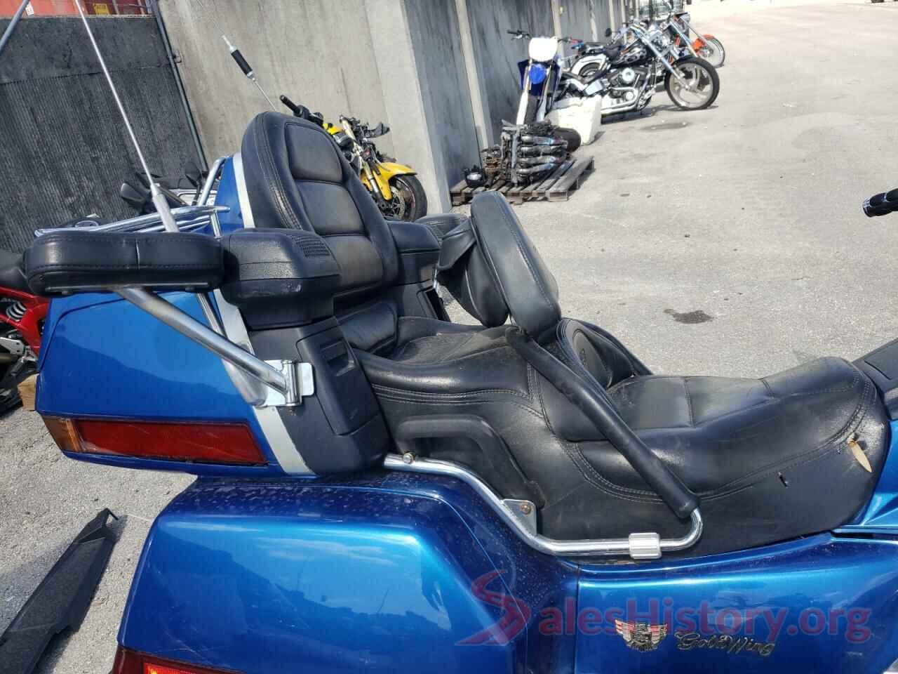 1HFSC2206PA500666 2010 HONDA GL CYCLE