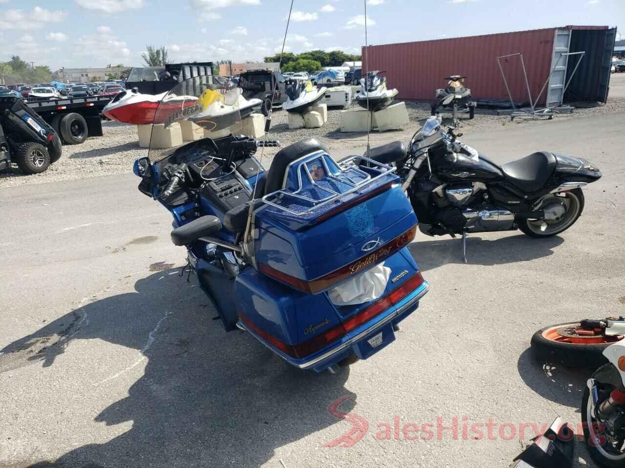 1HFSC2206PA500666 2010 HONDA GL CYCLE